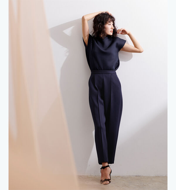 ur's「【井川沙耶香さんコラボアイテム】ダンボールコクーンパンツ」|スラックス|