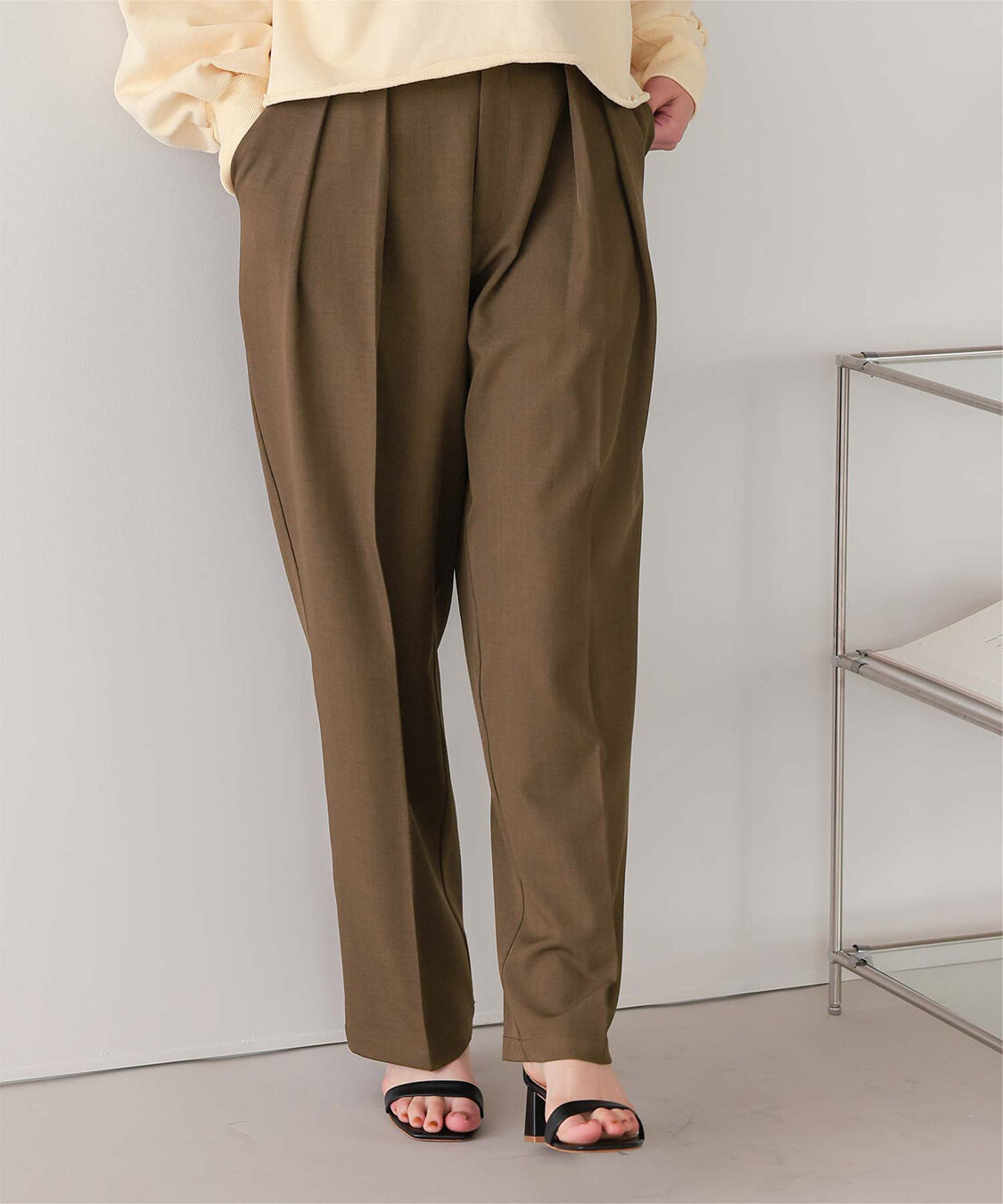 titivate「インタックセンタープレスワイドパンツ」|スラックス|ダークブラウン