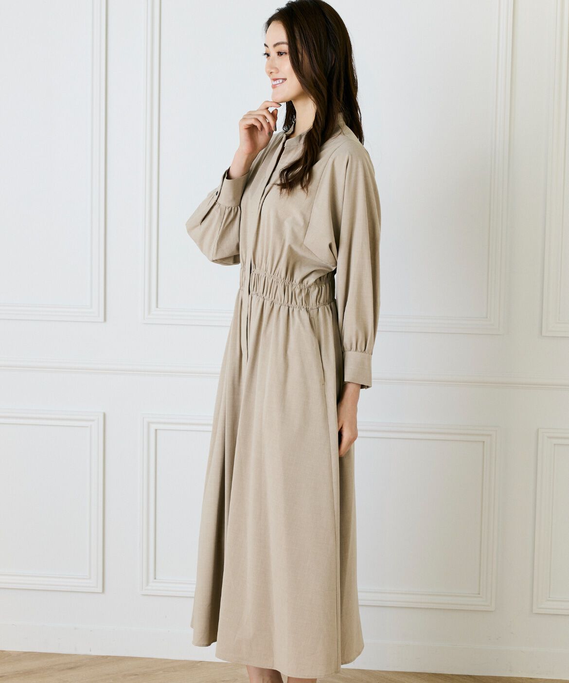 INED「バンドカラーワンピース」|ワンピース|ベージュ2