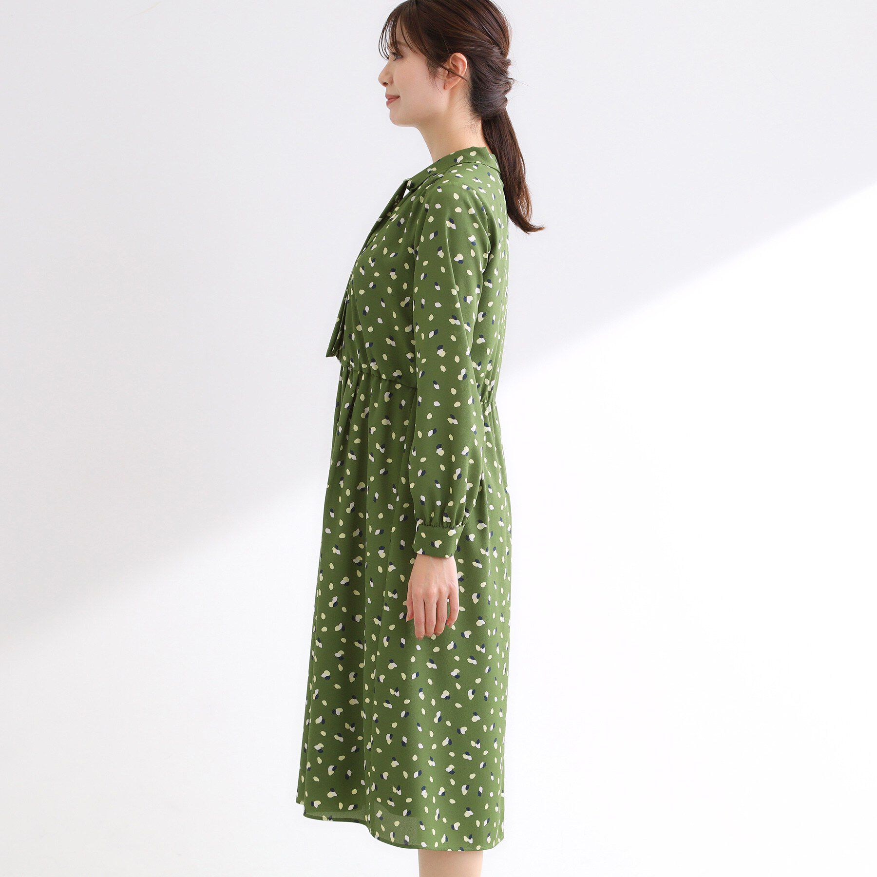 Reflect「【通勤・おでかけにおすすめ◎】フラワープリントボウタイワンピース」|ワンピース|