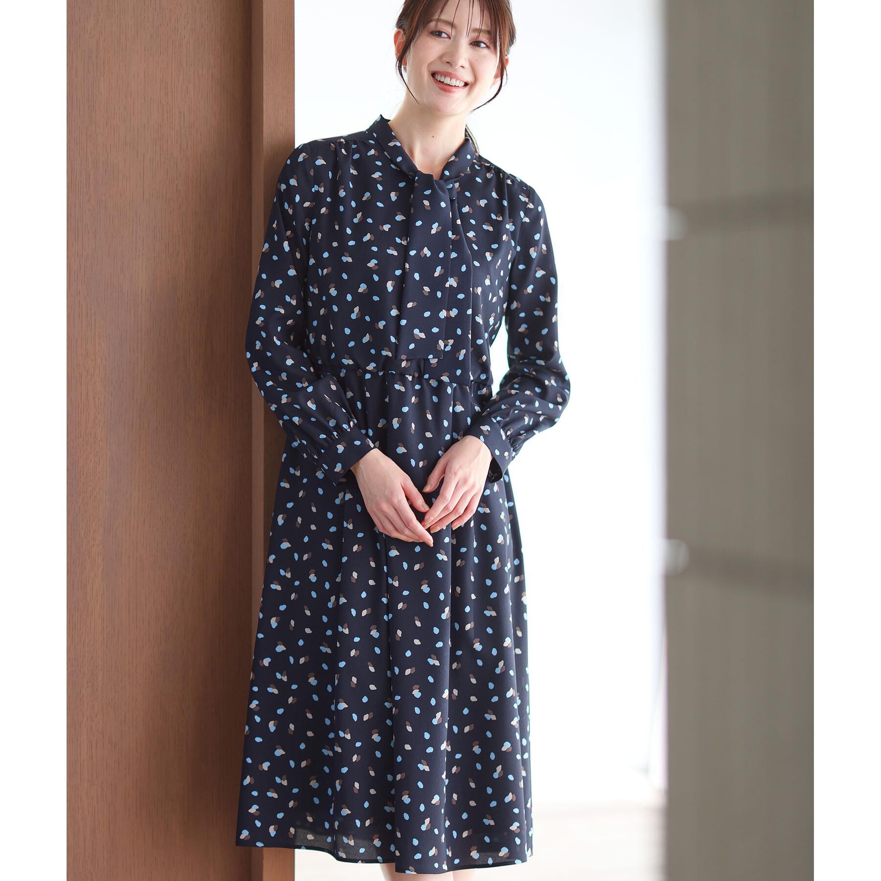 Reflect「【通勤・おでかけにおすすめ◎】フラワープリントボウタイワンピース」|ワンピース|