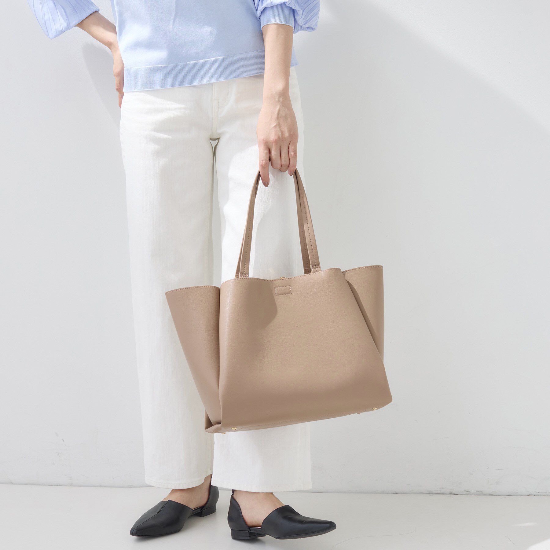 INDIVI「【A4収納可能／合皮】キャリアタックバッグ」|トートバッグ|