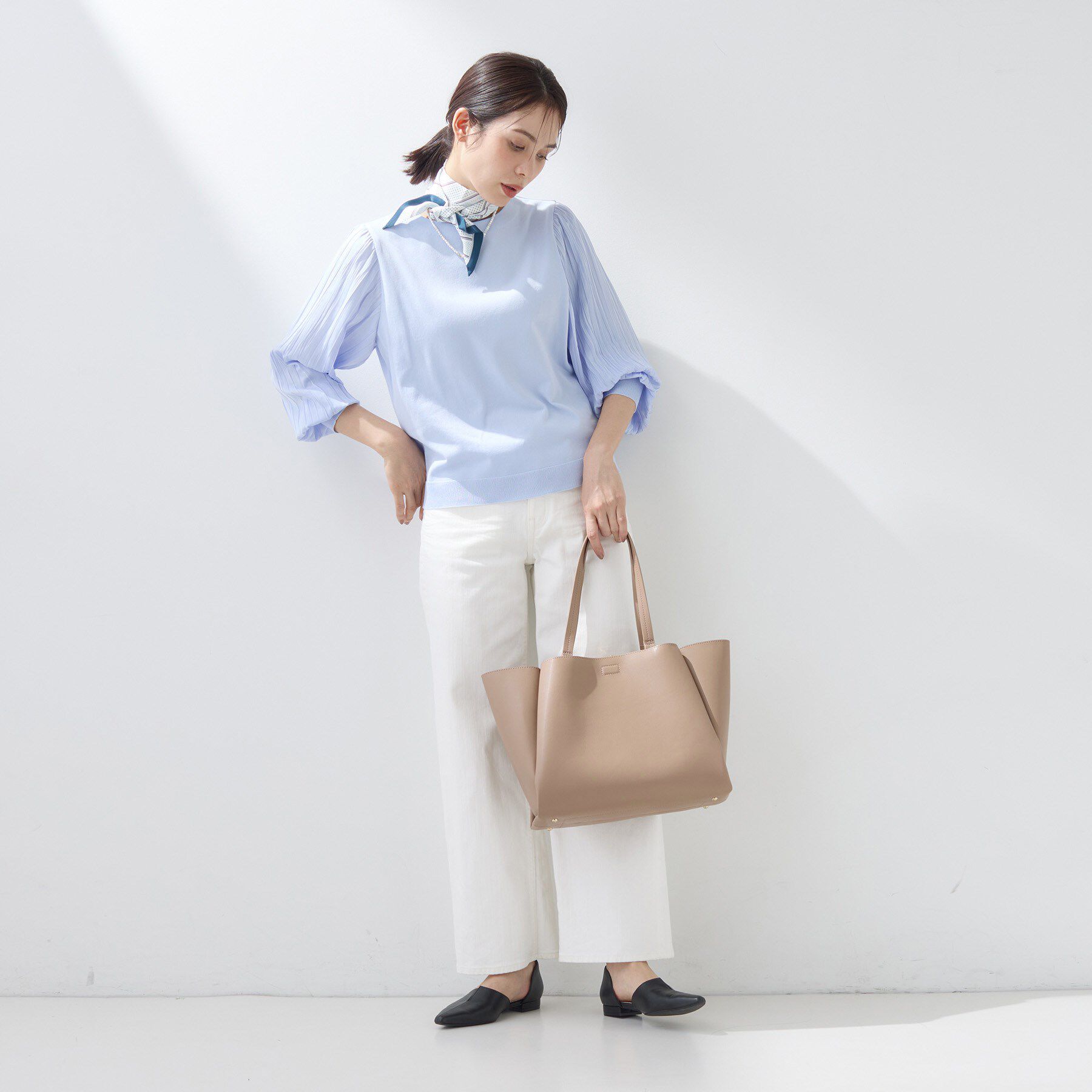 INDIVI「【A4収納可能／合皮】キャリアタックバッグ」|トートバッグ|