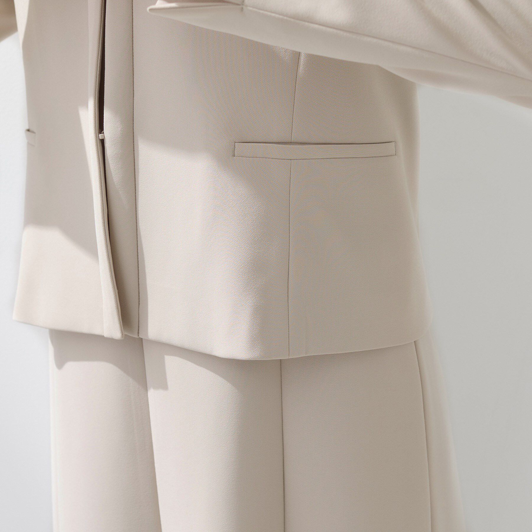 INDIVI「【上品光沢／セレモニー／SETUP可能】切り替えデザインジャケット」|ノーカラージャケット|