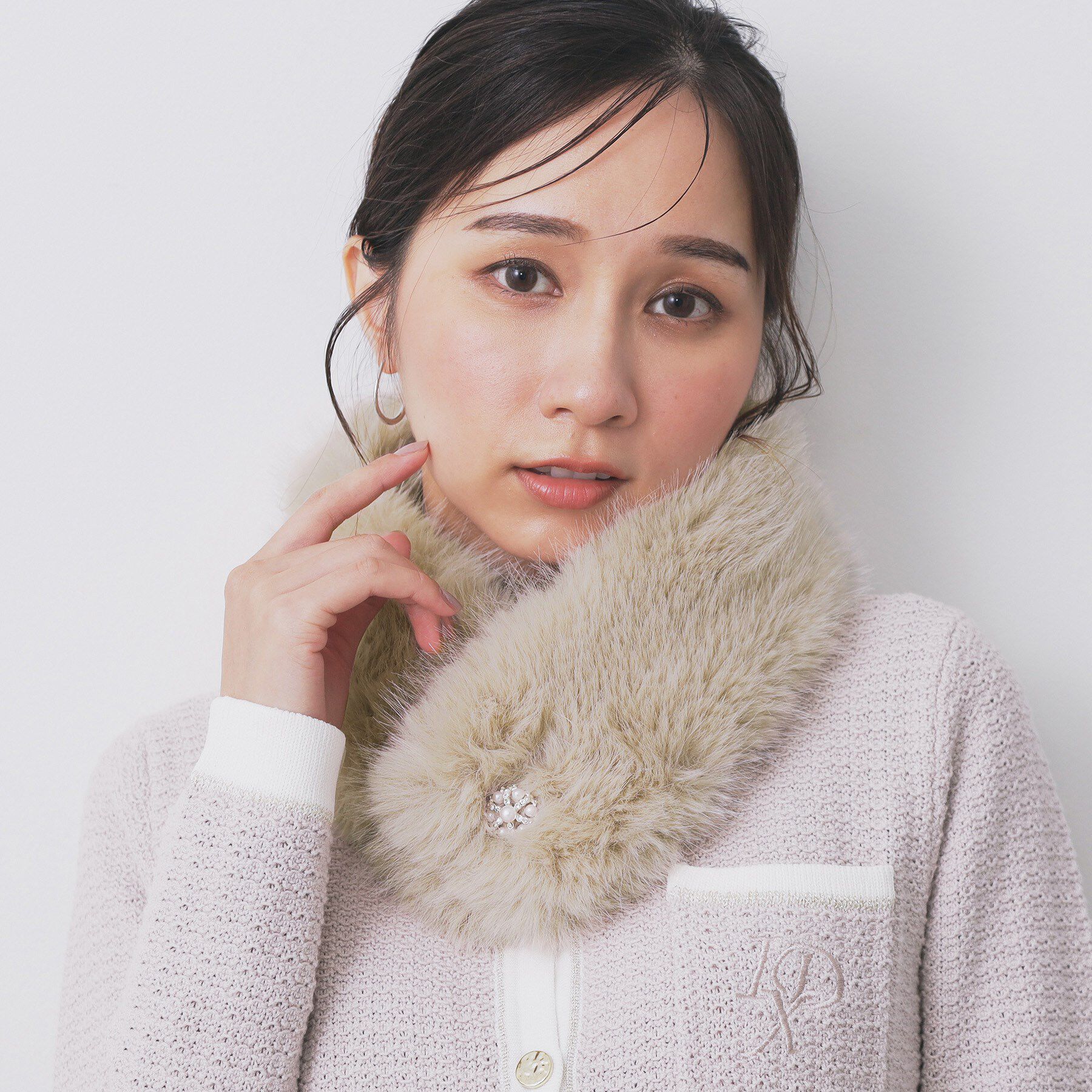 index「ビジュー付きフェイクファーティペット」|ストール|