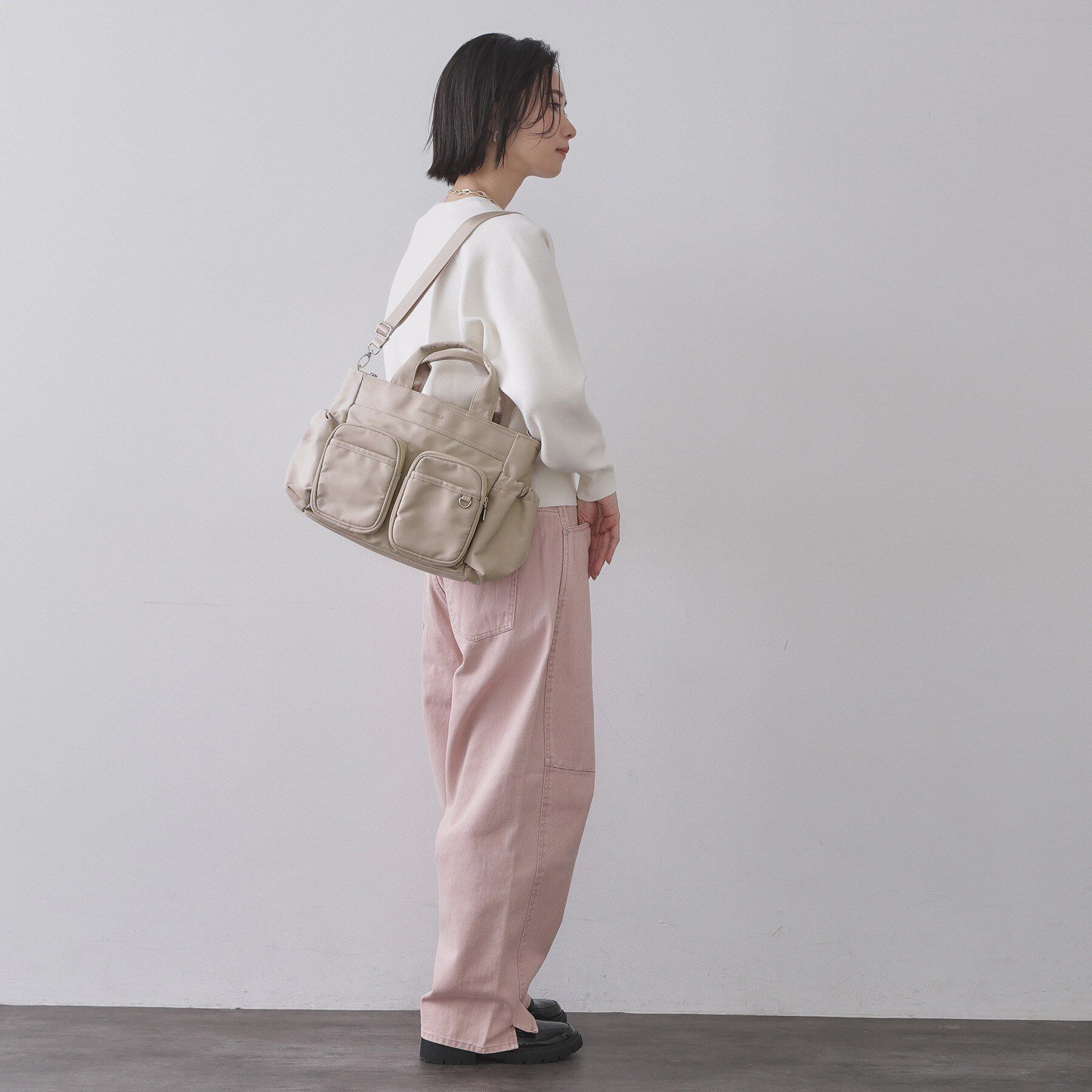 OPAQUE.CLIP「フロントWポケット3層デザインミドルトートバッグ【2WAY／マルチポケット】」|トートバッグ|