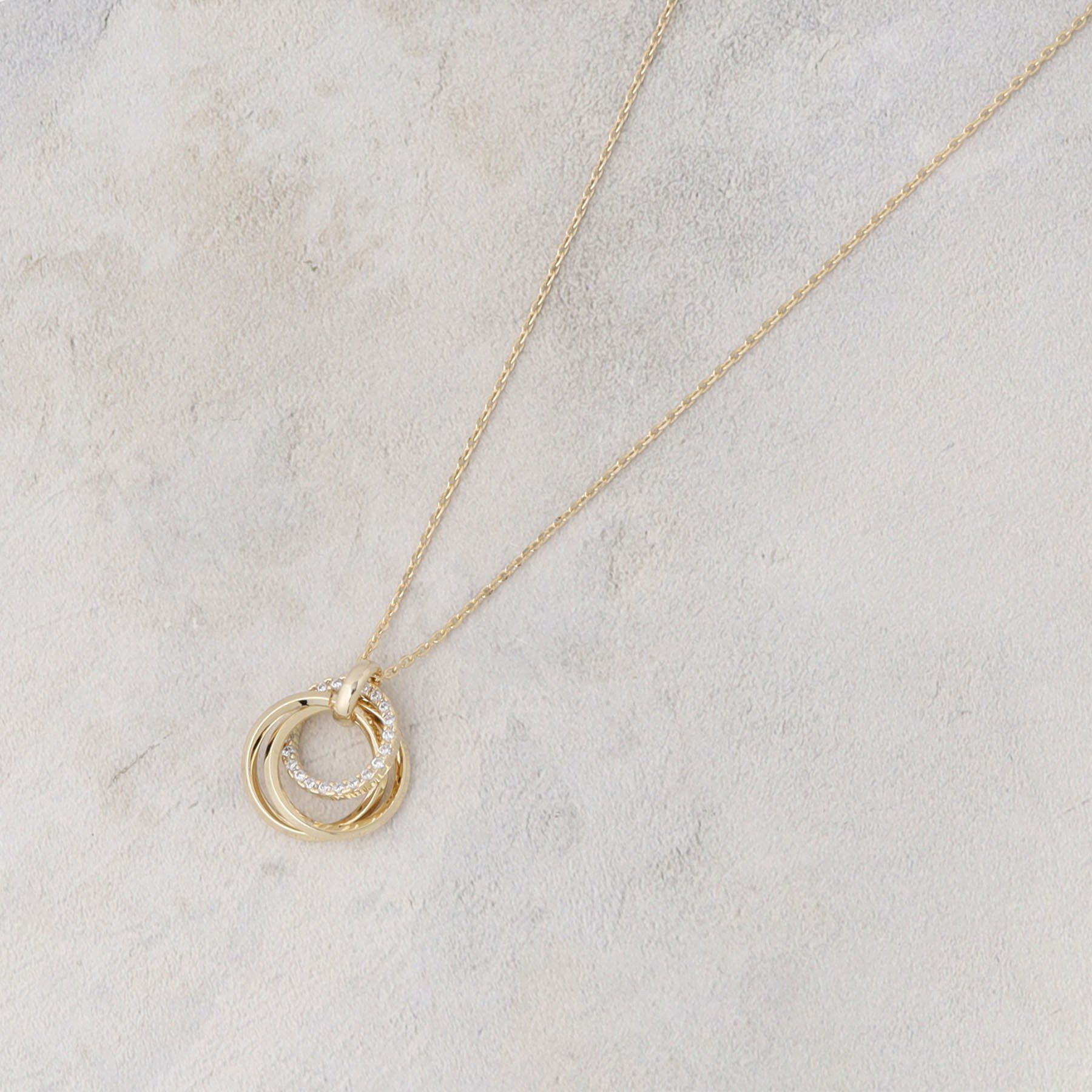 OPAQUE.CLIP「メタル&times;ビジュー3連リング ネックレス」|ネックレス|ゴールド(007)