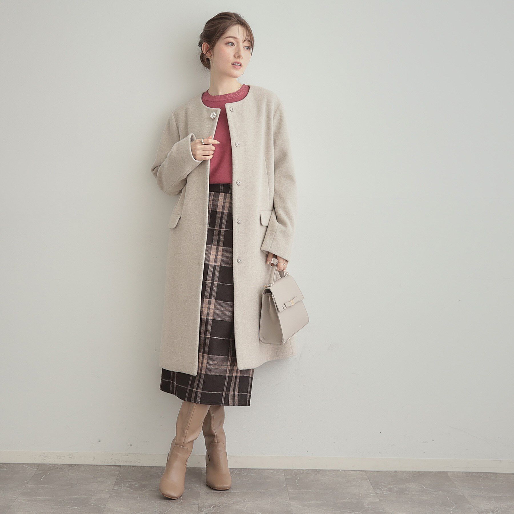 Couture broach「【通勤/ビジューブローチ付き】ノーカラー ロングコート」|ノーカラーコート|