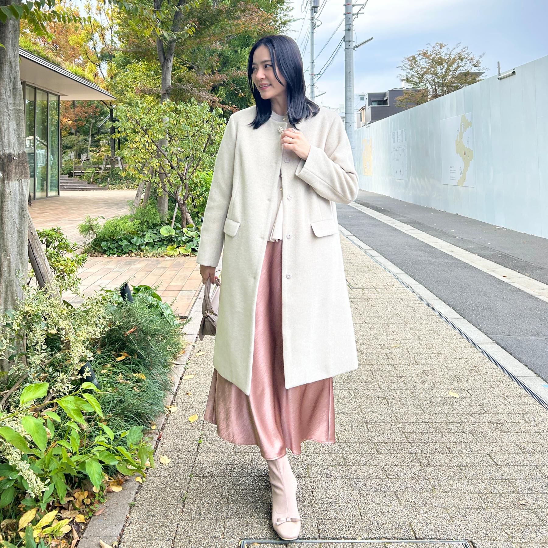 Couture broach「【通勤/ビジューブローチ付き】ノーカラー ロングコート」|ノーカラーコート|