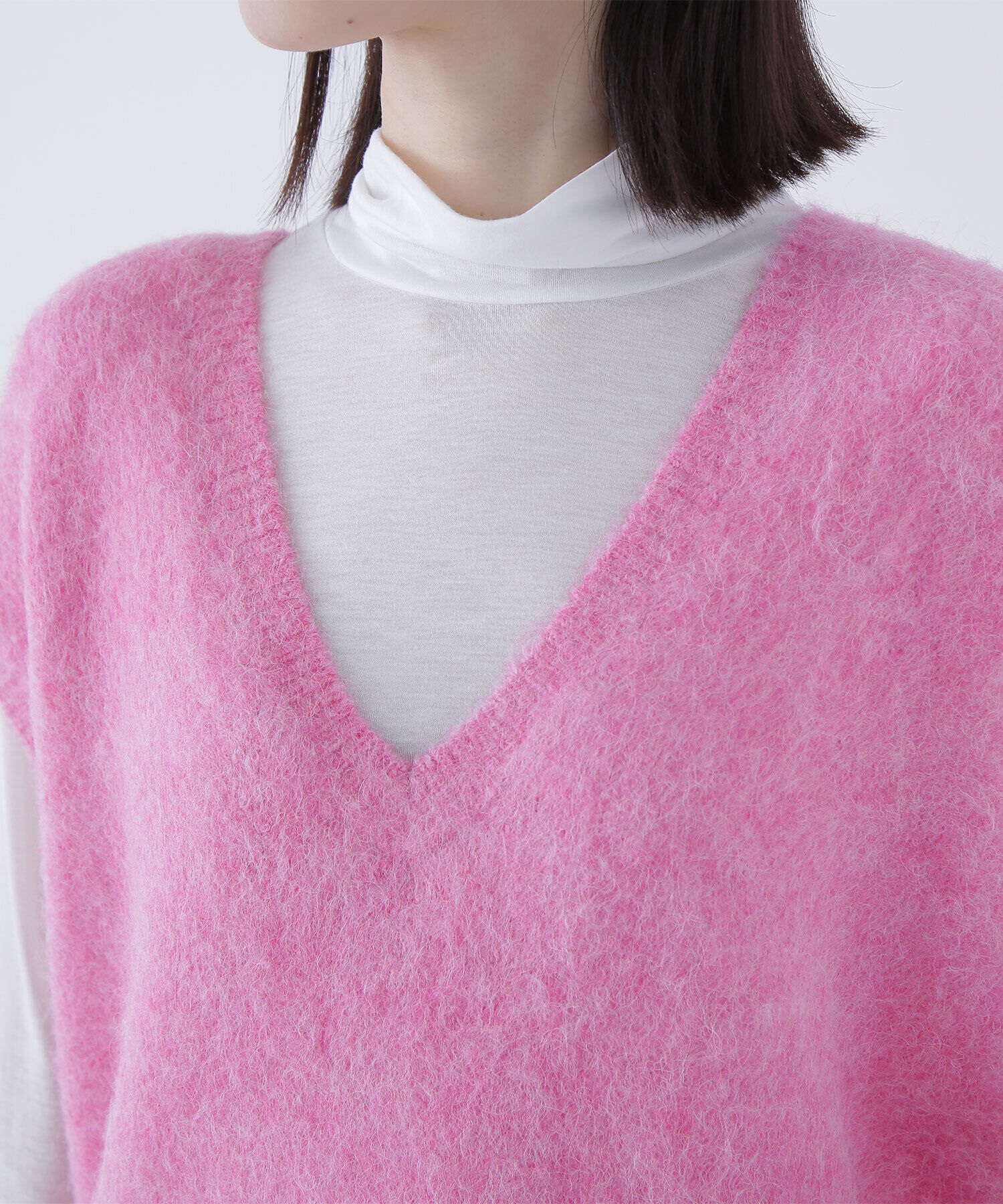  「ヘアリーVネックベスト」|ニット・セーター|