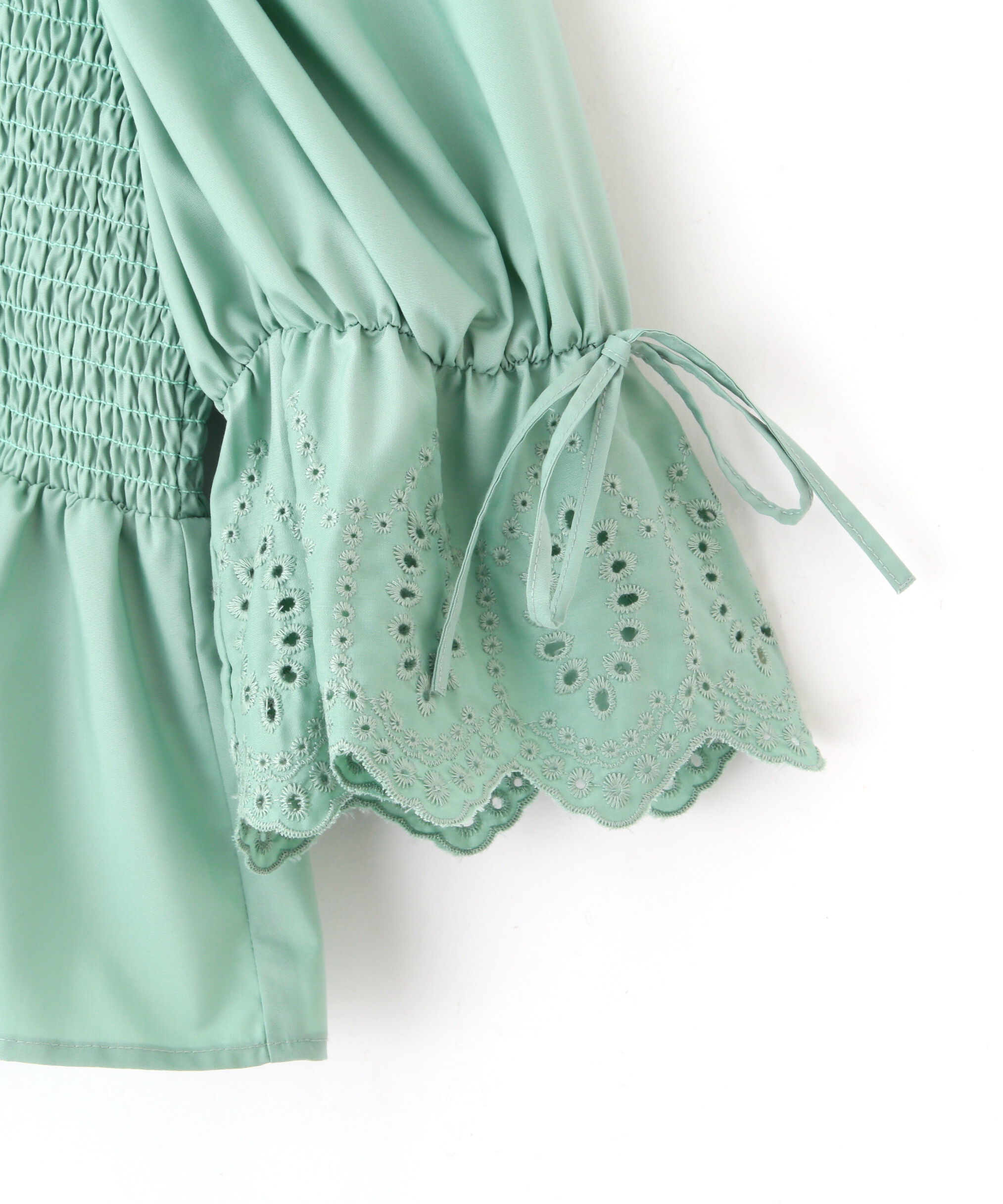  「エンブロイダリーパフブラウス」|シャツ・ブラウス|