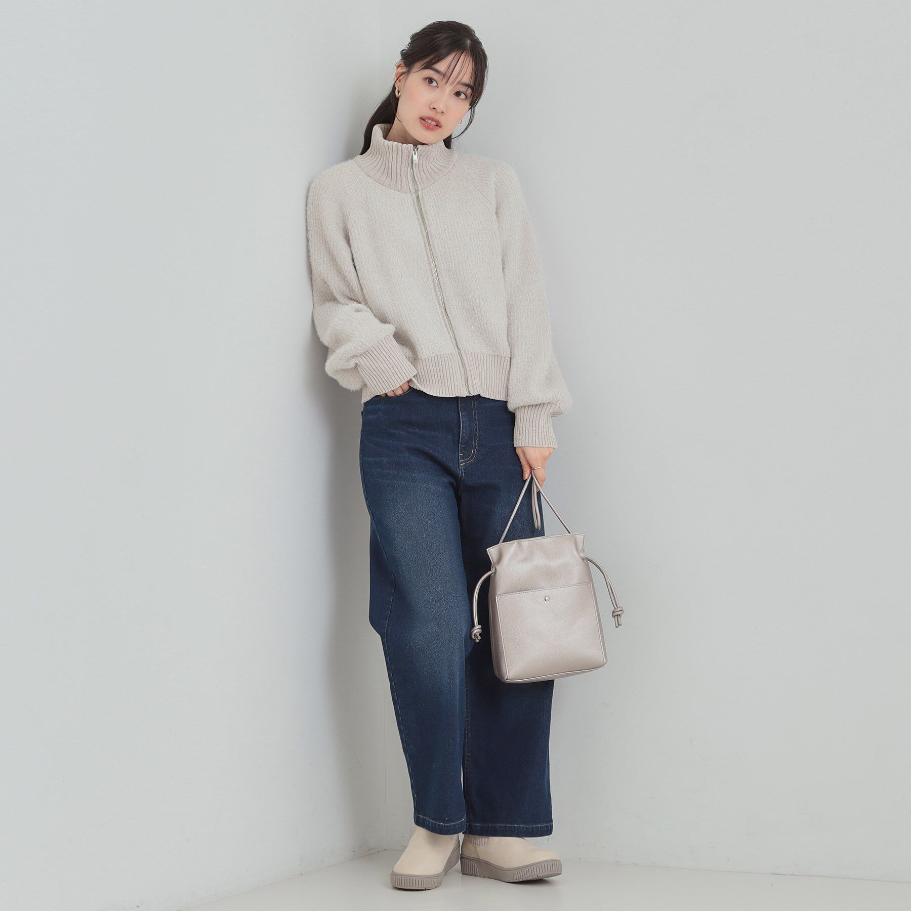 SHOO･LA･RUE「大人カジュアルスタイルに フェザーストライプモールブルゾン」|ブルゾン・スタジャン|