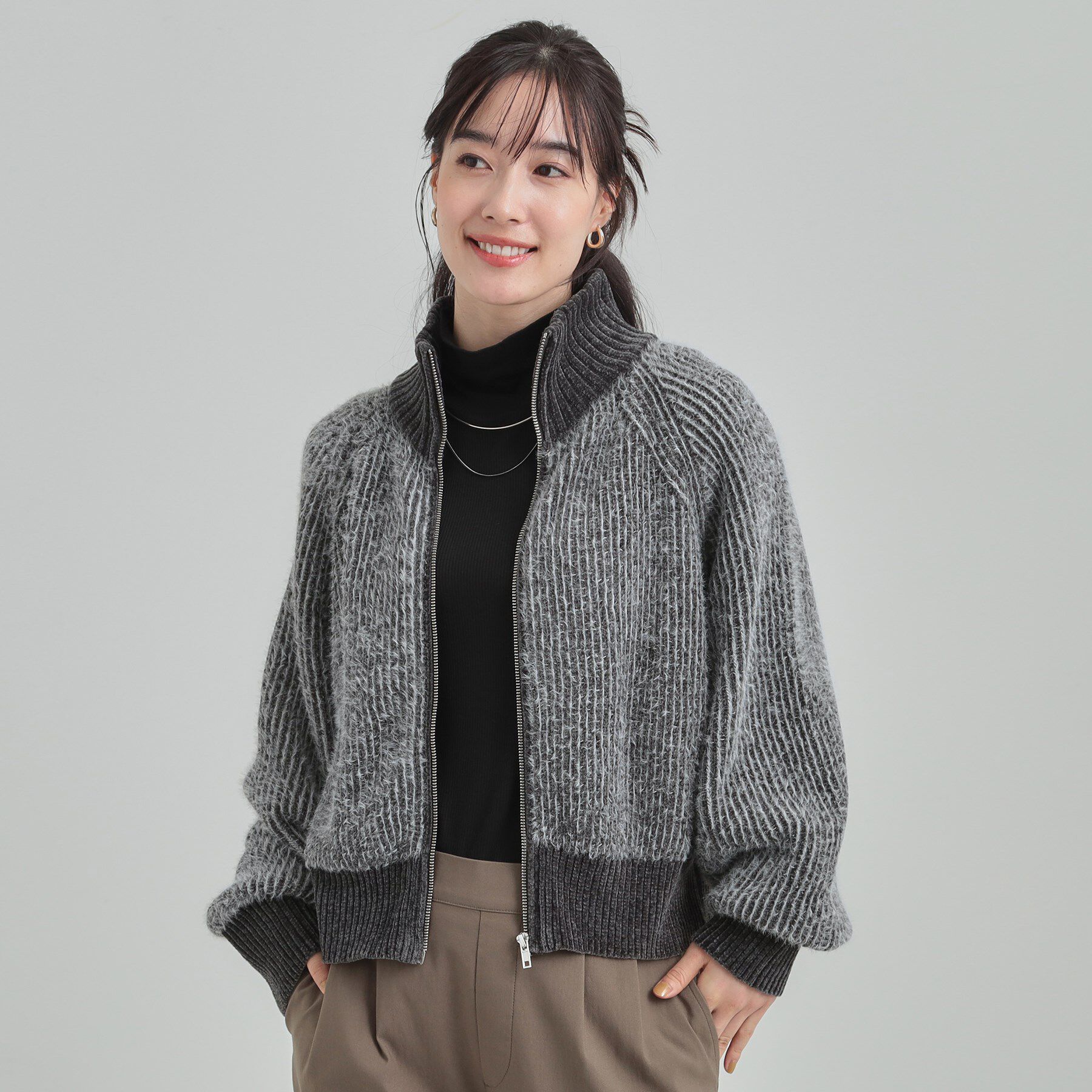 SHOO･LA･RUE「大人カジュアルスタイルに フェザーストライプモールブルゾン」|ブルゾン・スタジャン|