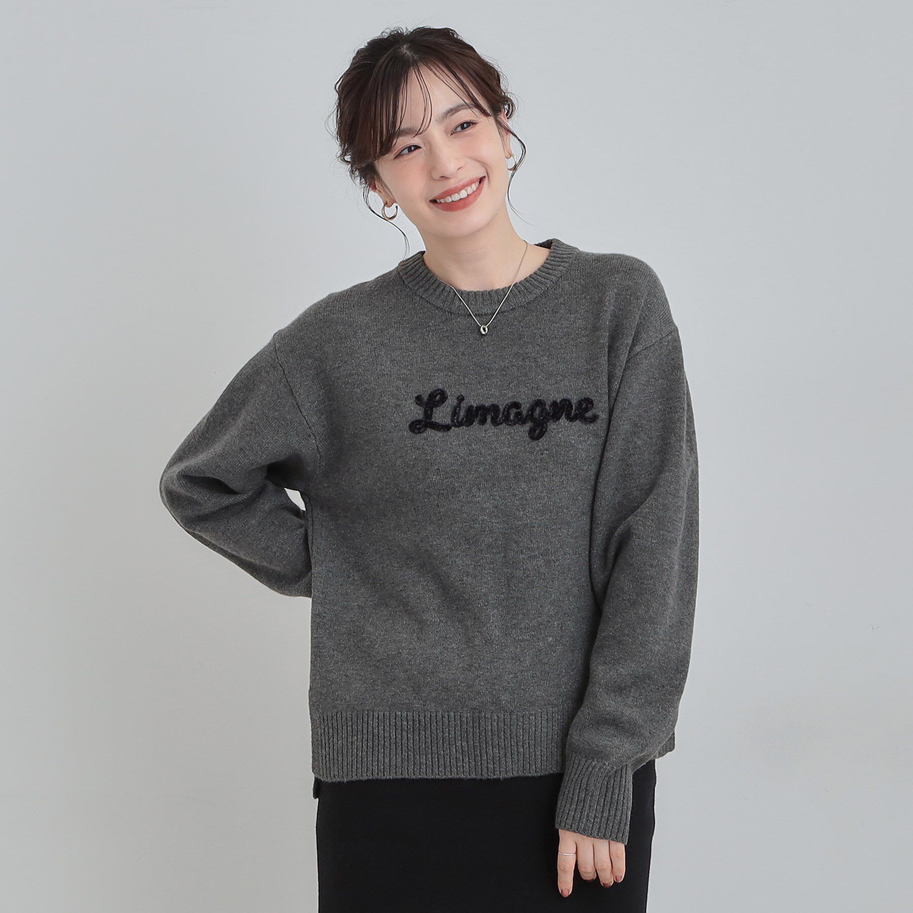 SHOO･LA･RUE「【S-LL/洗濯機可】ふわふわがやみつきになる柔らかさ スウェットライクロゴニット」|ニット・セーター|