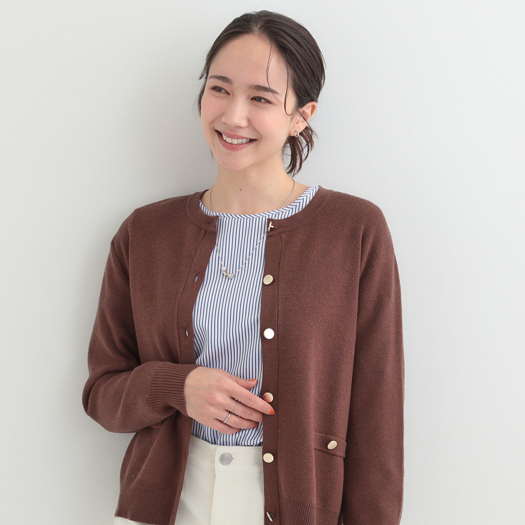 SHOO･LA･RUE「【2点セット/S-LL/洗濯機可】軽くてきれい見え ニットベスト＋ブラウス」|ニット・セーター|