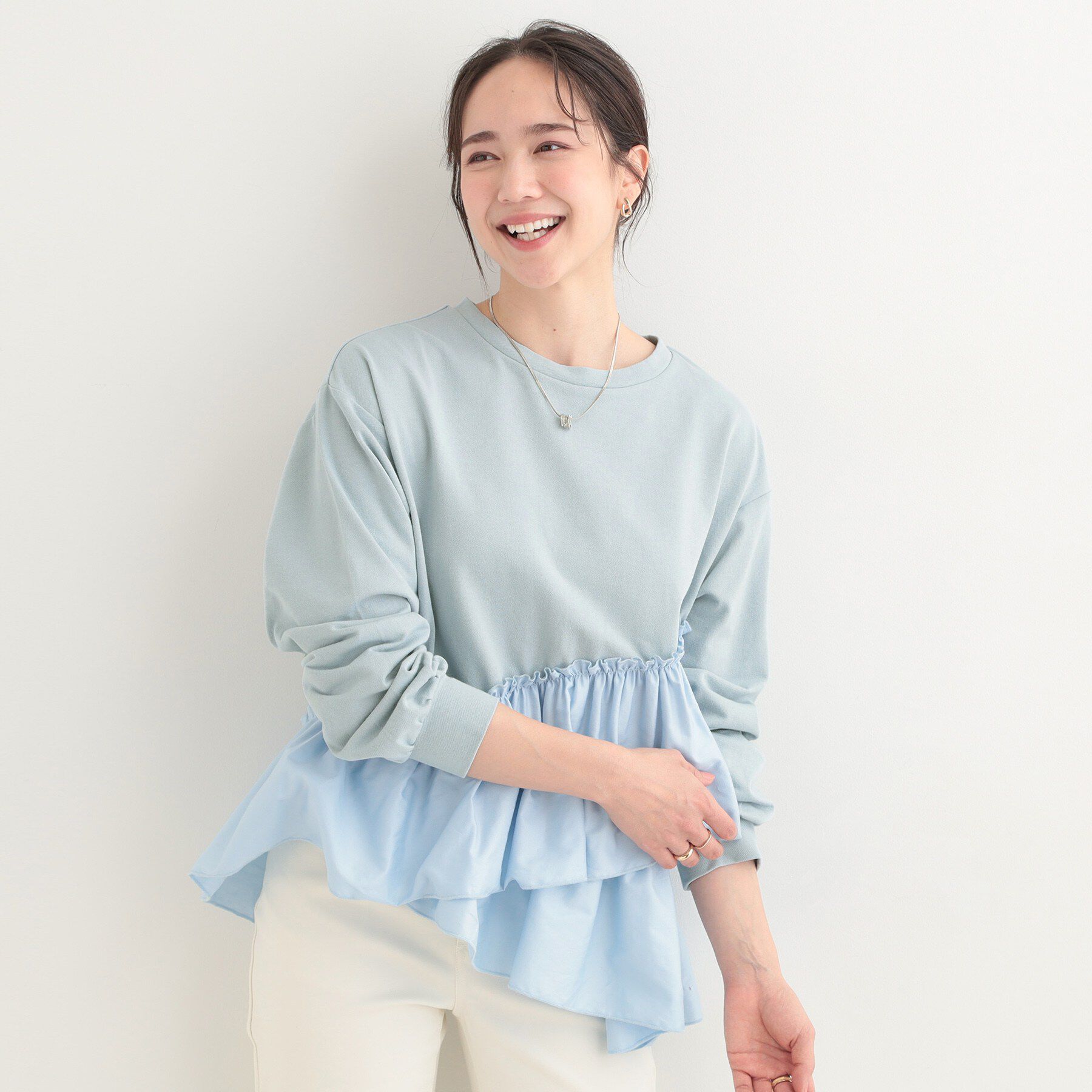 SHOO･LA･RUE「【洗濯機可】ほんのり甘い アシンメトリーフリルの上品トップス」|パーカー|