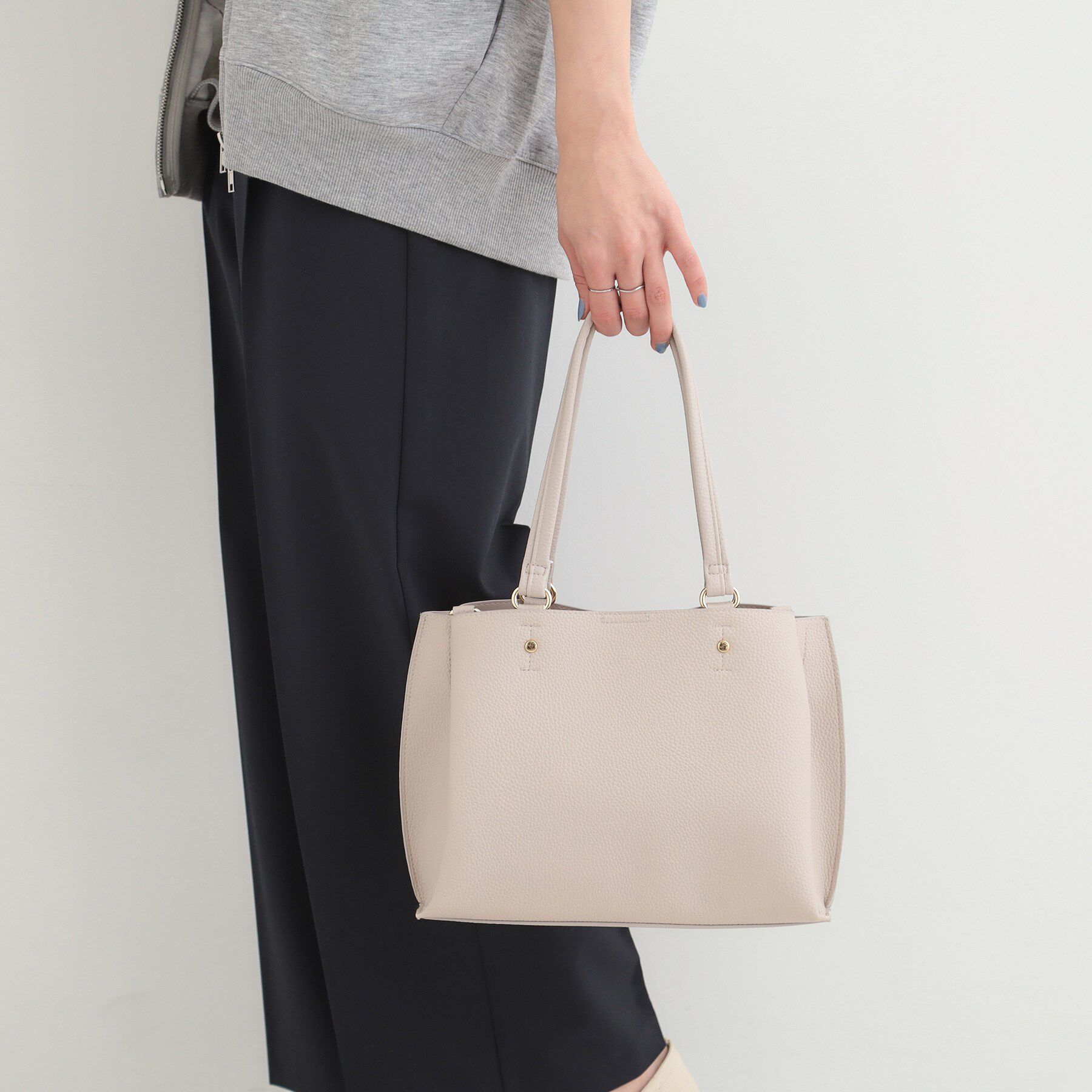 SHOO･LA･RUE「【軽量／2WAY】ふわっと軽いトートバッグ」|トートバッグ|グレー(012)