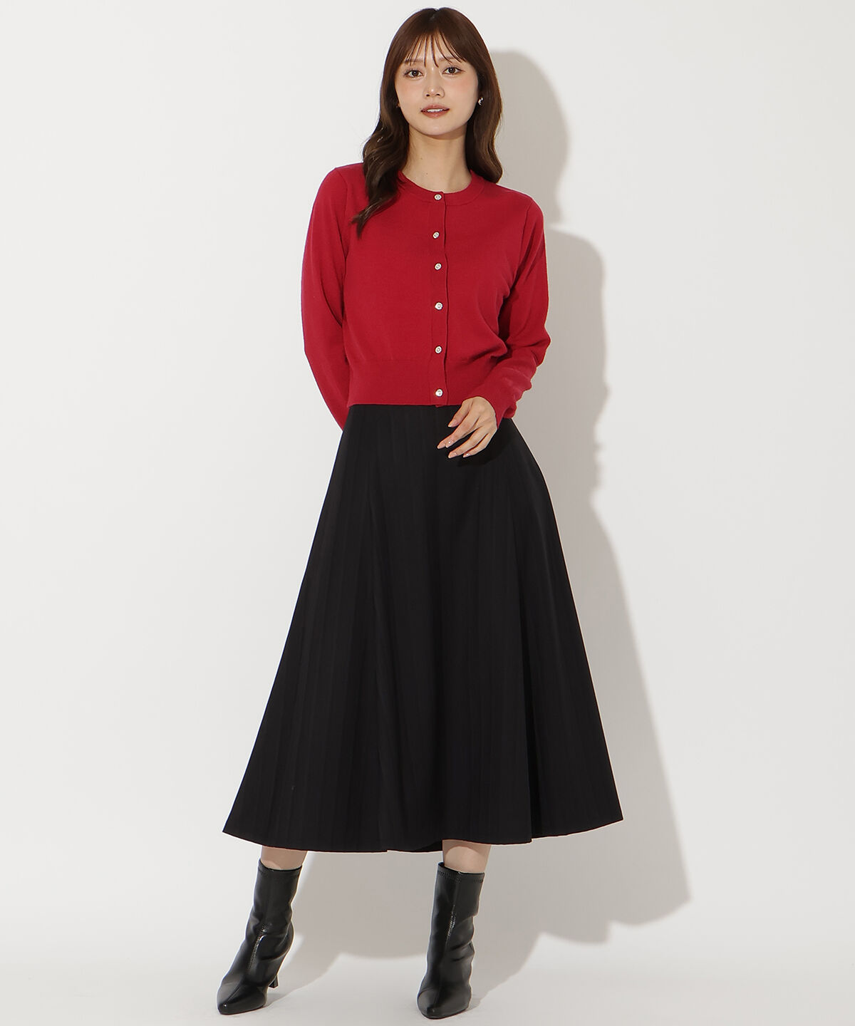 アンドクチュール「ビジューボタンクルーネックカーディガン」|カーディガン|