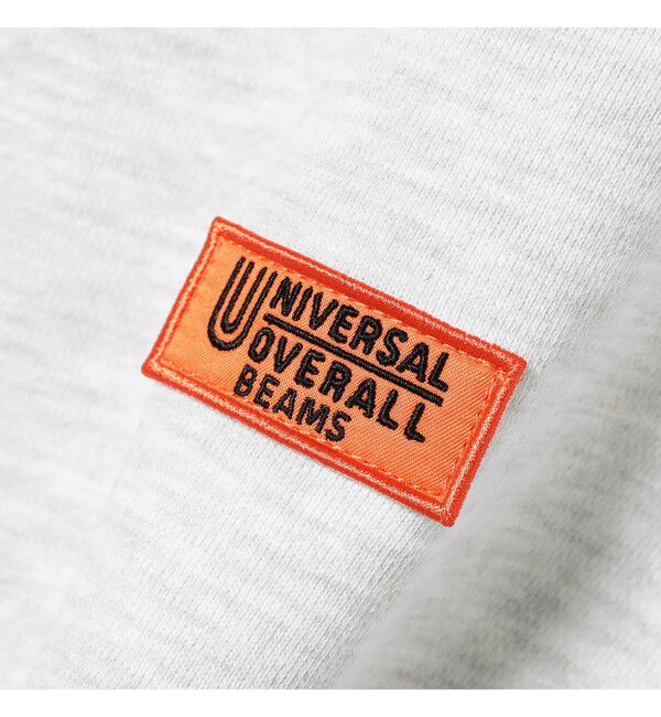 BEAMS「【別注】UNIVERSAL OVERALL / ロゴ クルーネック スウェット」|スウェット・ジャージ|