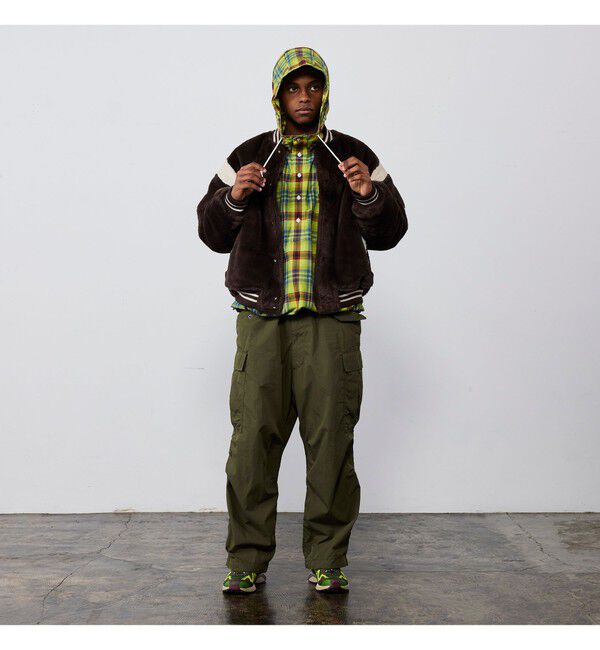 BEAMS「ワイドフィット フェイクファー バーシティ ジャケット」|ブルゾン・スタジャン|