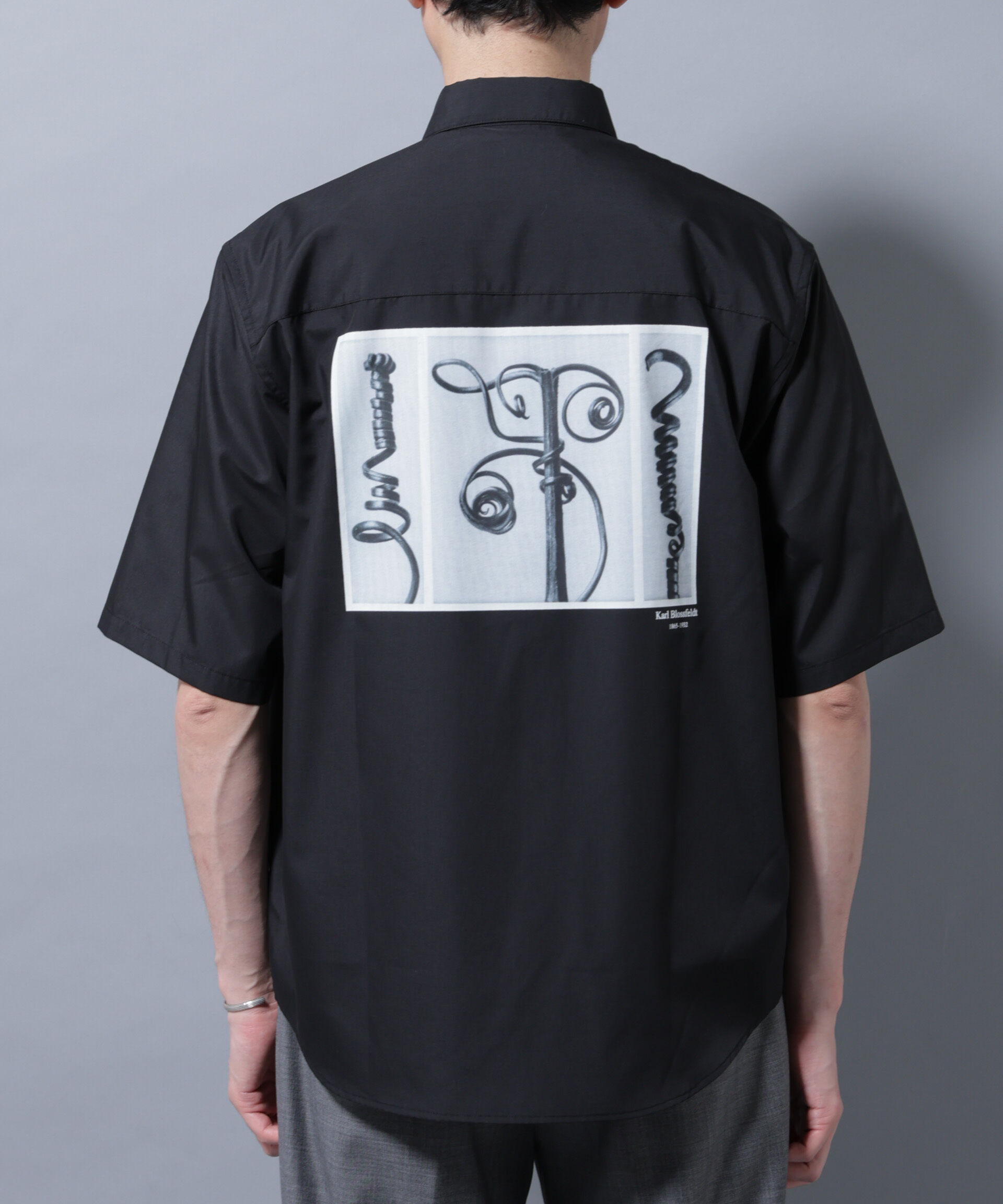 nano･universe「「着るアート」karl blossfeldt 半袖シャツ1」|シャツ・ブラウス|
