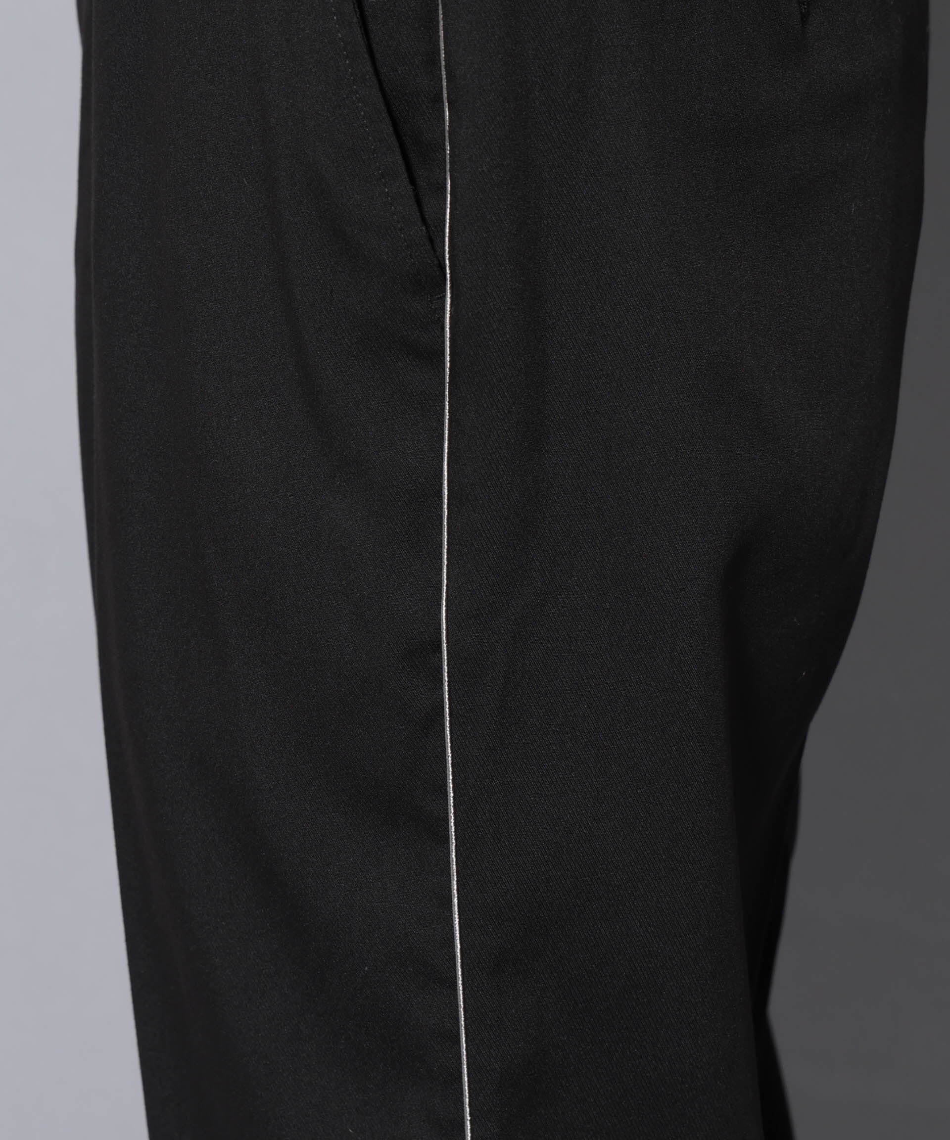 nano･universe「ウォーム側章ストレートスラックス」|チノ|