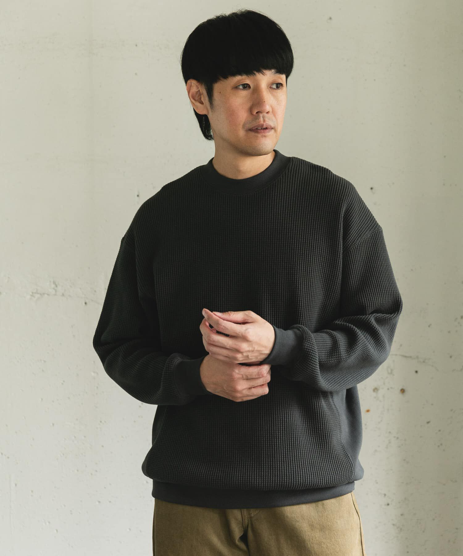 URBAN RESEARCH DOORS「『UR TECH』ワッフルロングスリーブTシャツ」|Tシャツ・カットソー|チャコールグレー