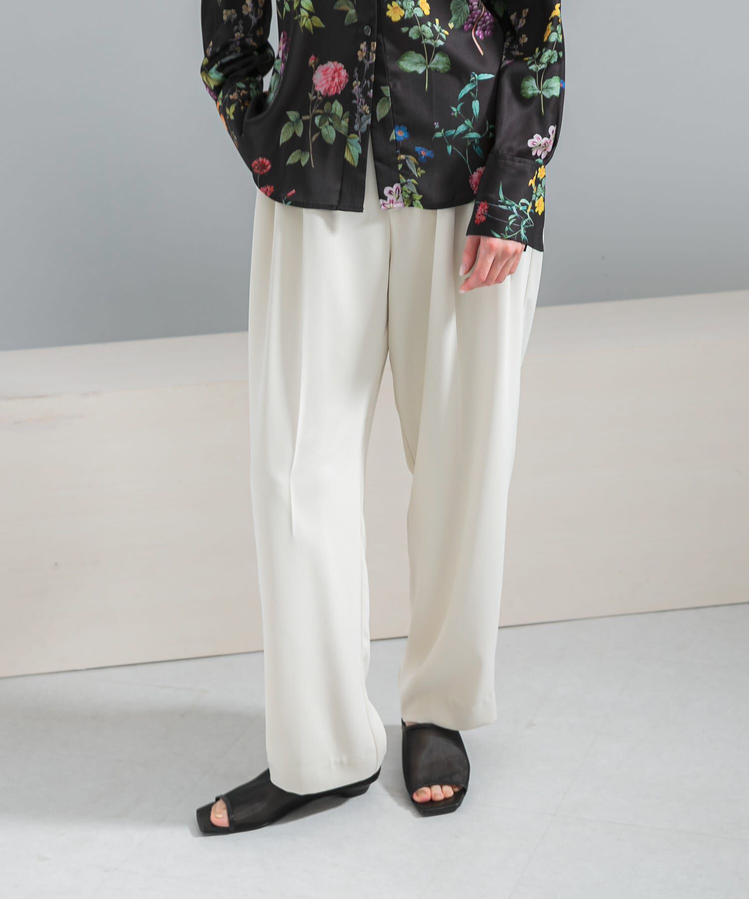 URBAN RESEARCH ROSSO「ジョーゼットタックテーパードパンツ」|その他|