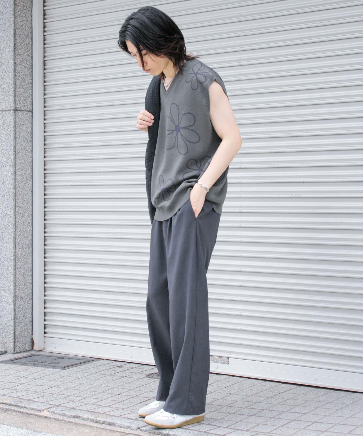 SENSE OF PLACE by URBAN RESEARCH「ポップアートフラワーニットベスト」|ベスト・ジレ|