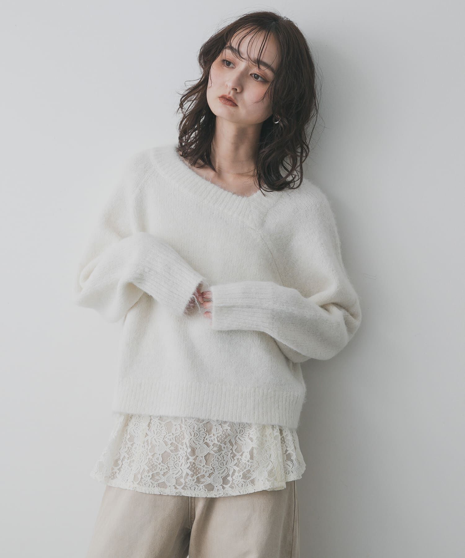 SENSE OF PLACE by URBAN RESEARCH「アシメネックニット」|ニット・セーター|アイボリー