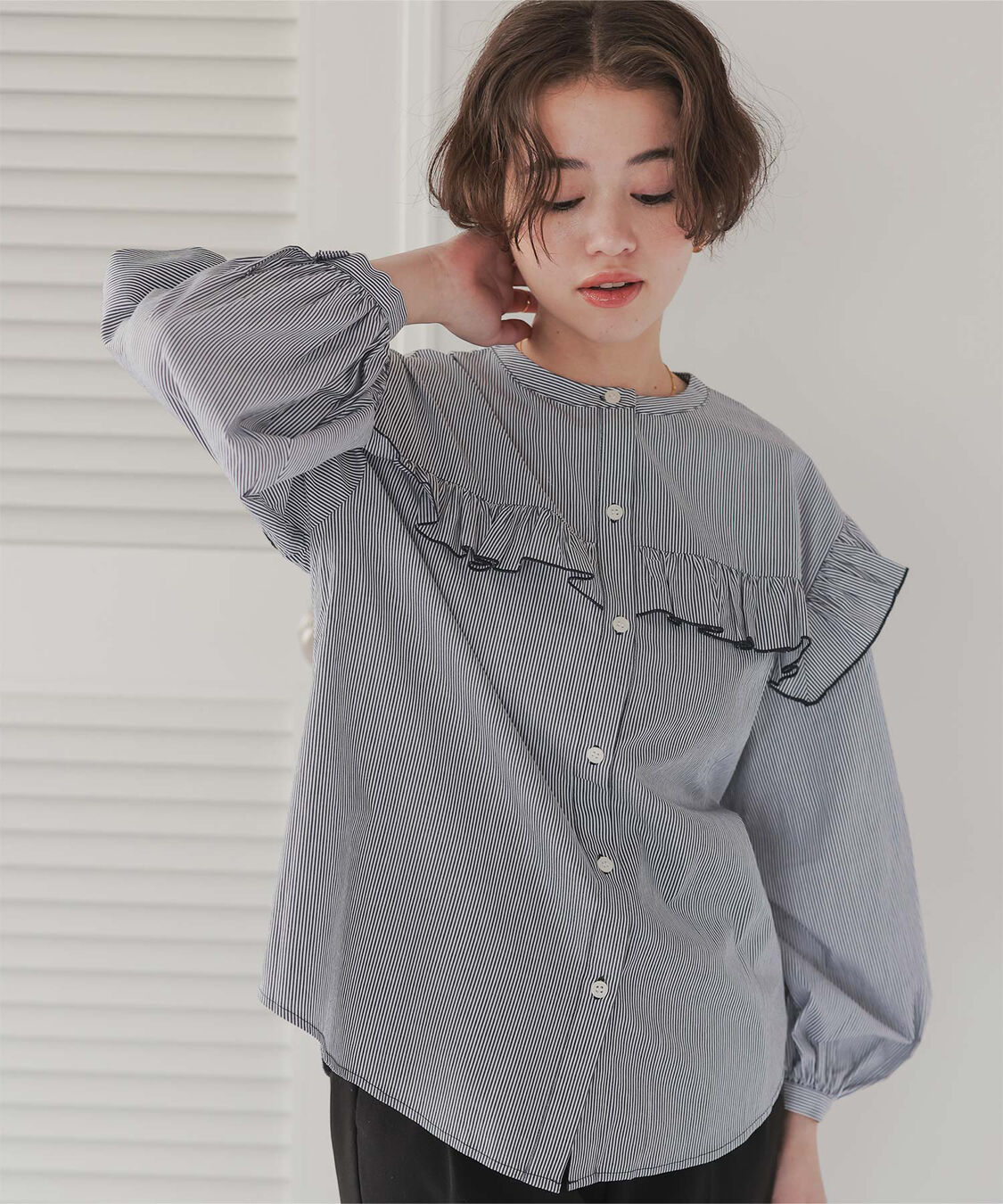 titivate「ボリュームスリーブフリルブラウス」|シャツ・ブラウス|ストライプ/ブラック