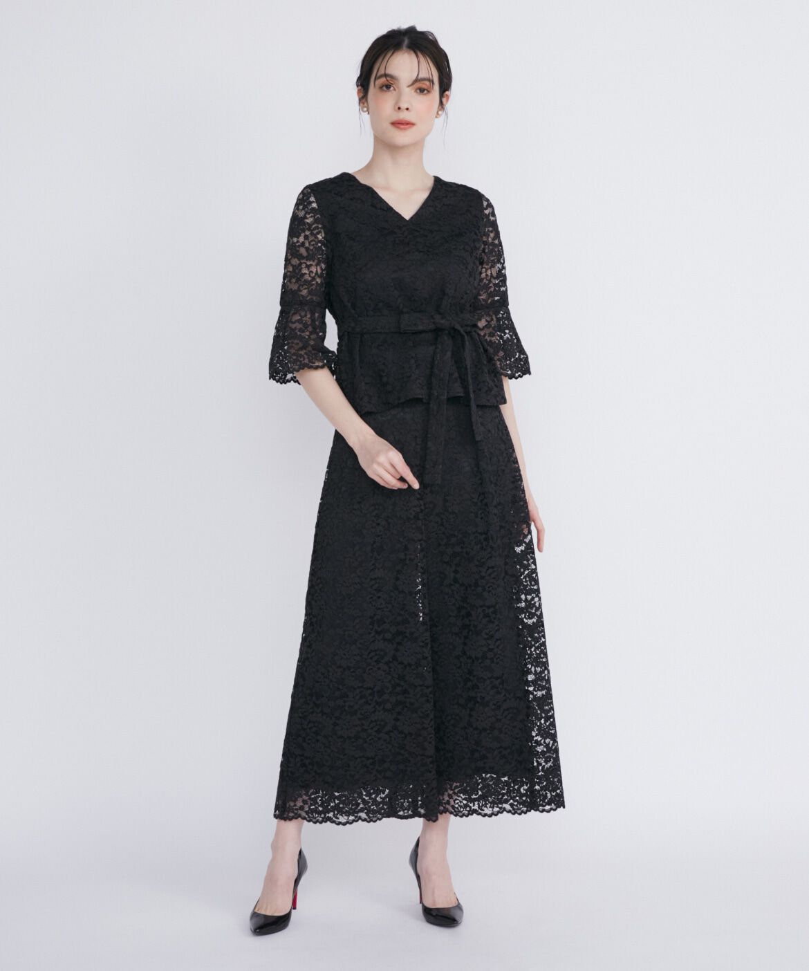 Maglie le cassetto「《M Maglie le cassetto》リボンベルト付きVネックレースブラウス」|シャツ・ブラウス|