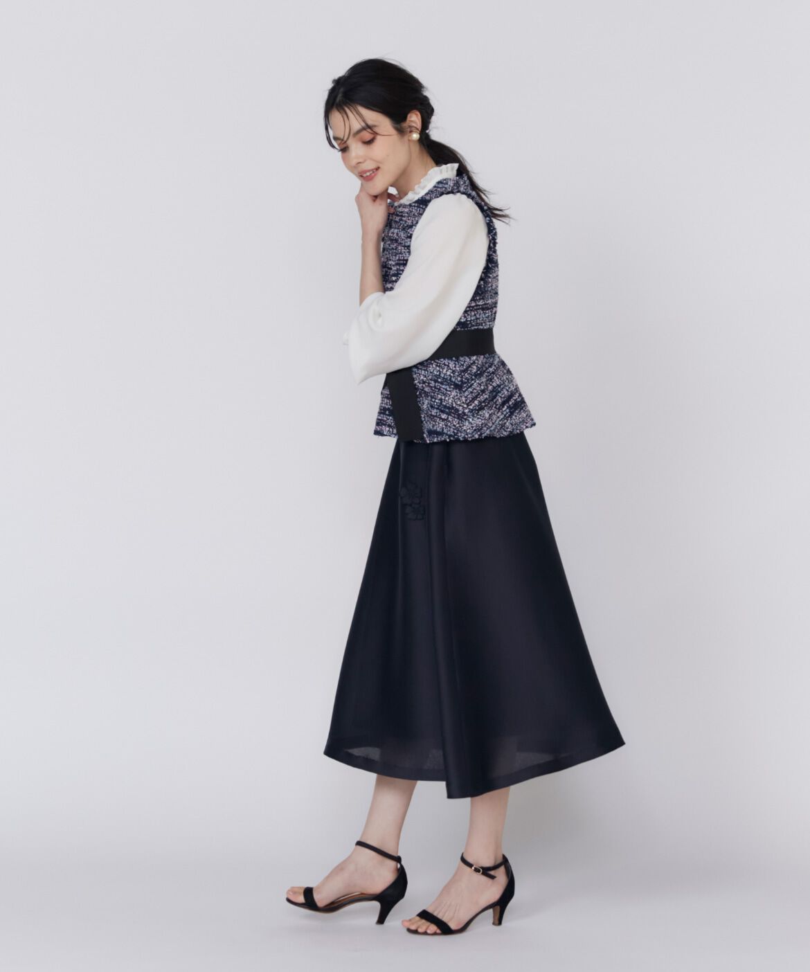 Maglie le cassetto「《大きいｻｲｽﾞ》ﾌｧﾝｼｰﾂｲｰﾄﾞﾍﾟﾌﾟﾗﾑﾌﾞﾗｳｽ《M Magli」|シャツ・ブラウス|