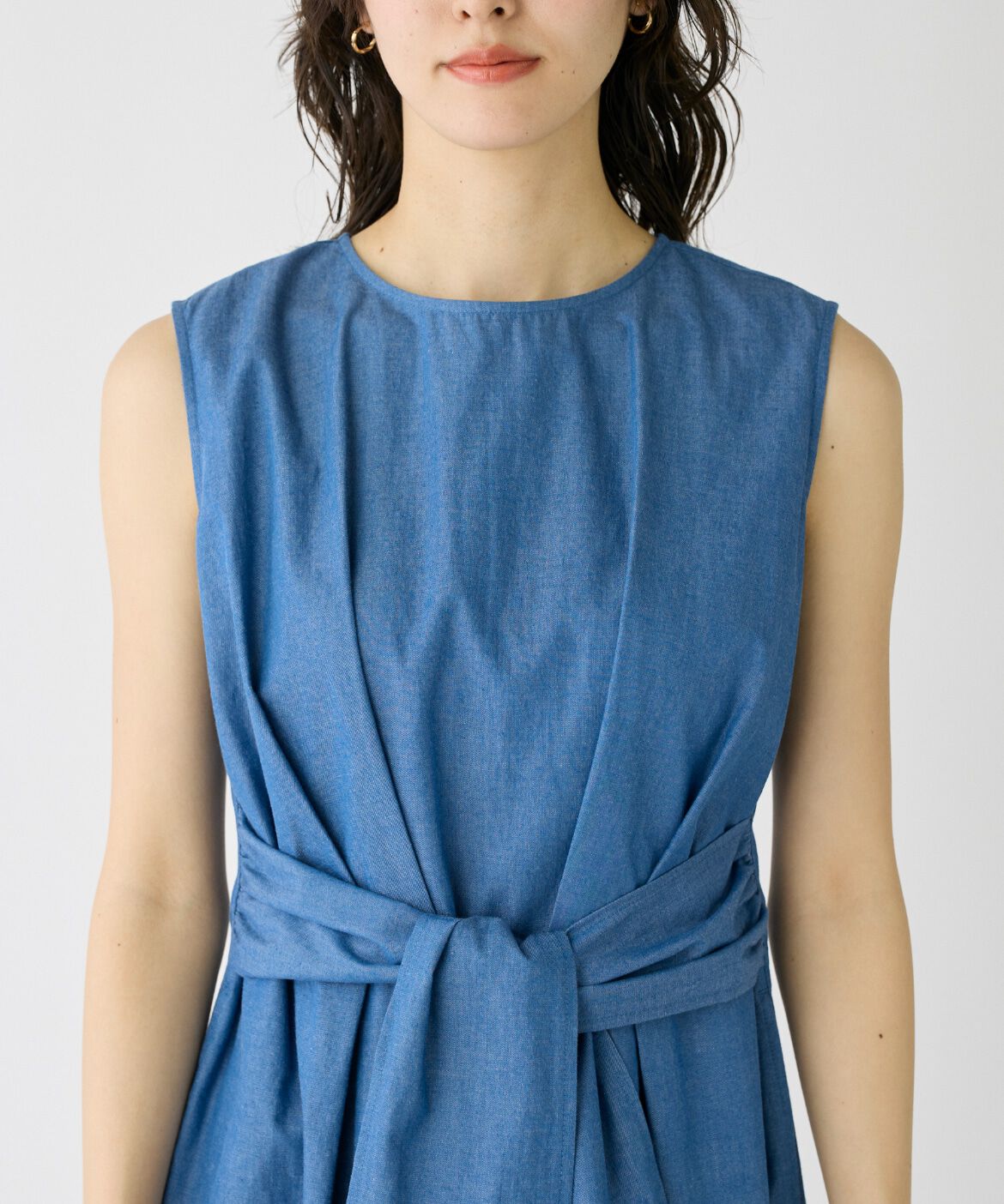 I.T.'S international「ライトデニムウエストリボンワンピース」|ワンピース|