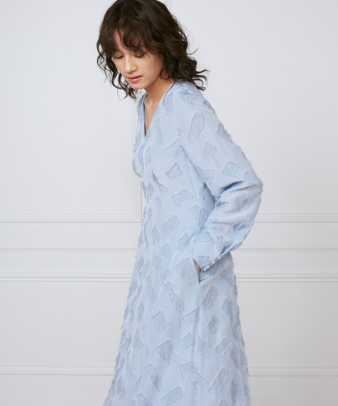 INED「《大きいサイズ》ミディ丈ワンピース　《la veille by SUPERIOR CLOSET》」|ワンピース|