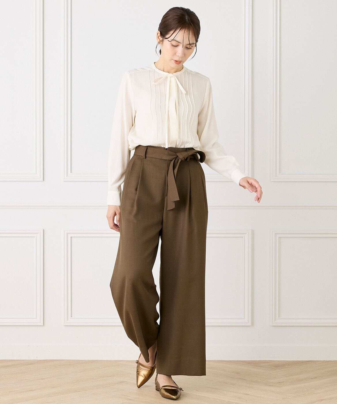 INED「《大きいサイズ》ピンタックボウタイブラウス」|シャツ・ブラウス|