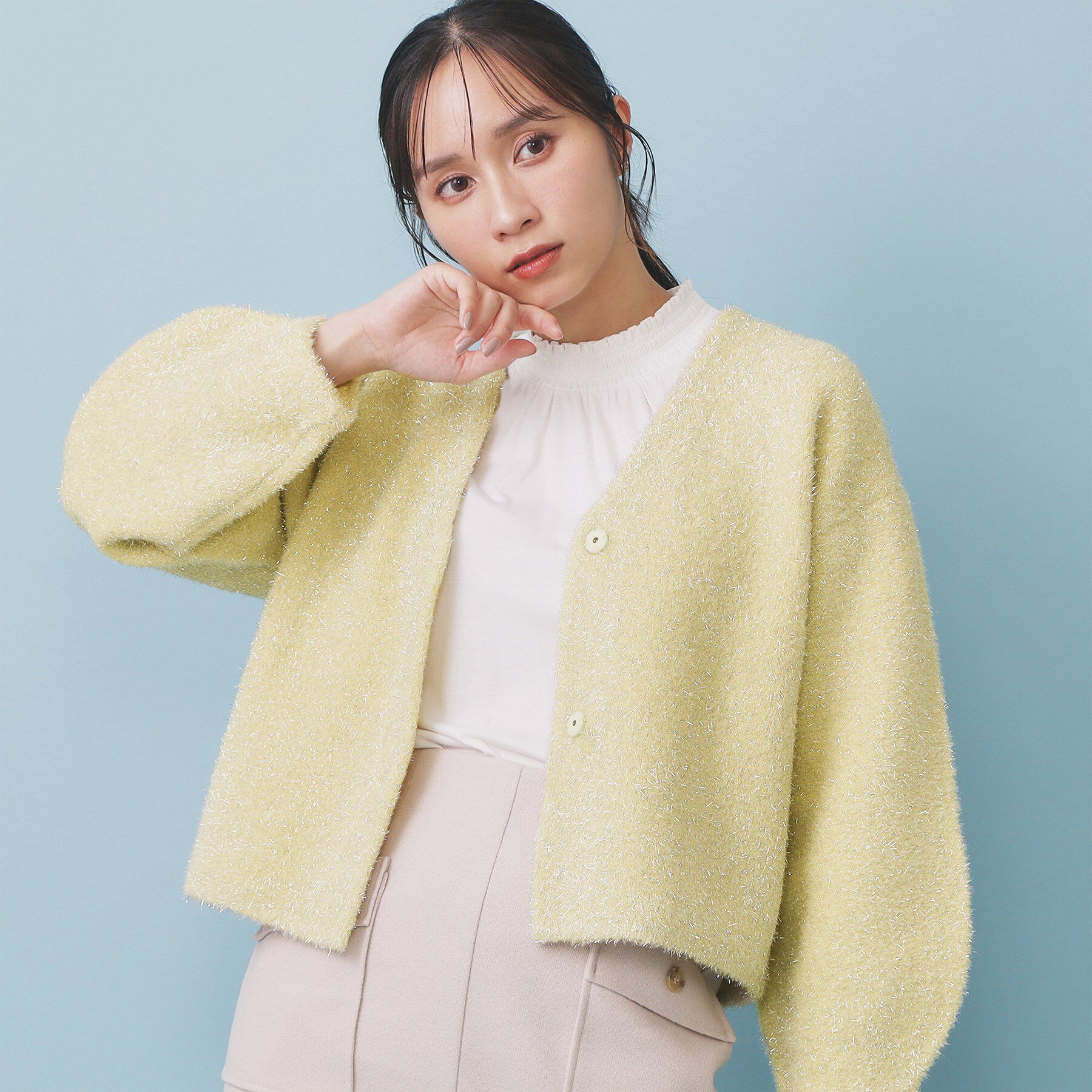 index「リボンブローチフィルムラメフェザーカーディガン【洗濯機OK】」|カーディガン|