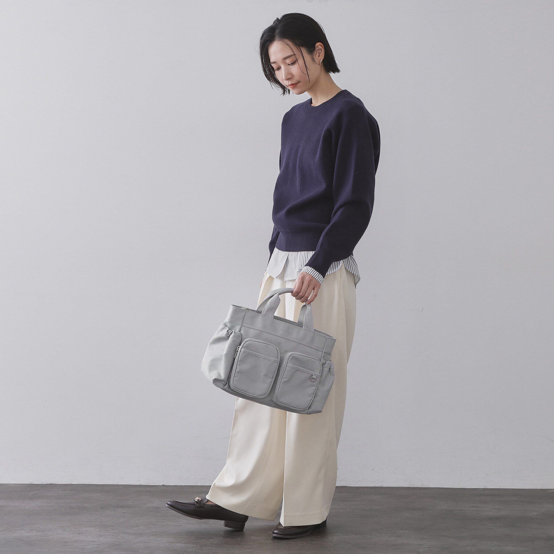 OPAQUE.CLIP「フロントWポケット3層デザインミドルトートバッグ【2WAY／マルチポケット】」|トートバッグ|