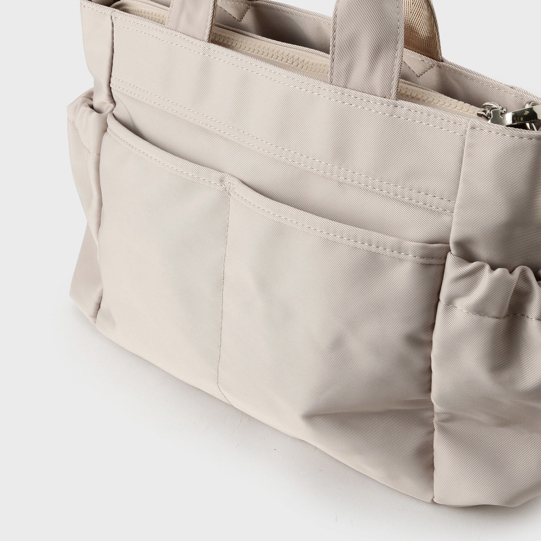 OPAQUE.CLIP「フロントWポケット3層デザインミドルトートバッグ【2WAY／マルチポケット】」|トートバッグ|