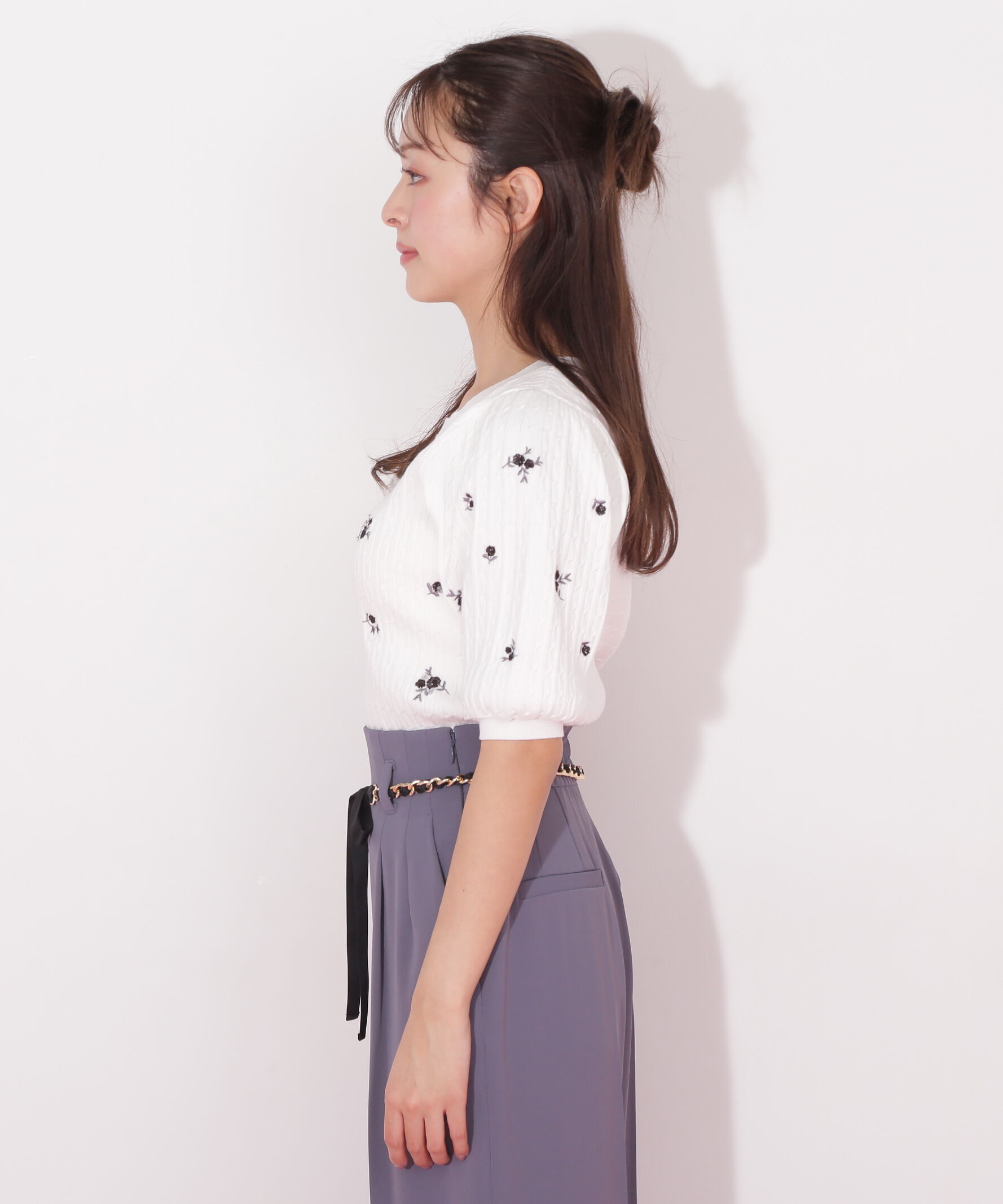  「フラワーエンブロイダリーコンパクトニット」|ニット・セーター|