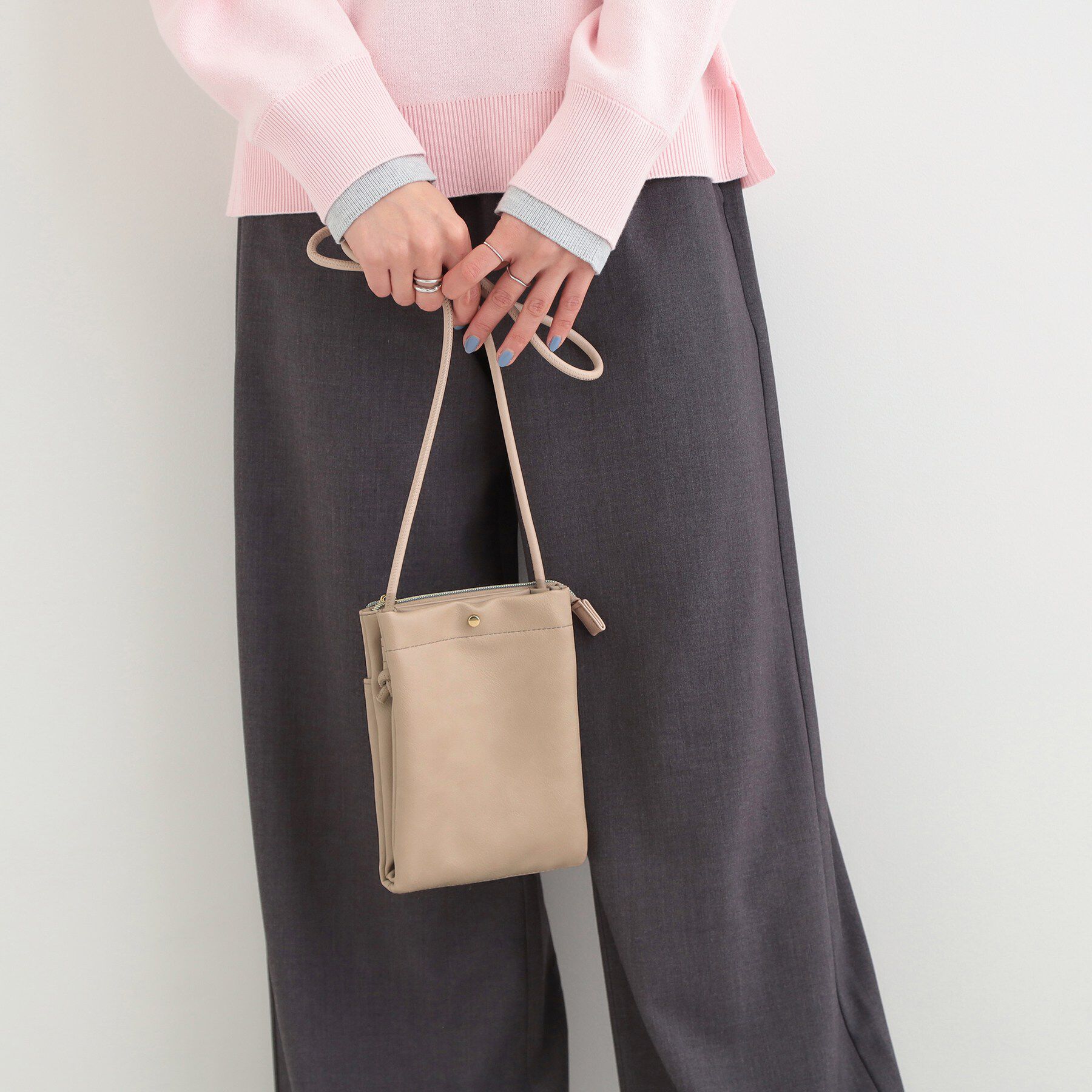 SHOO･LA･RUE「2層ミニショルダーバッグ」|ショルダー・メッセンジャー|ライトベージュ(05