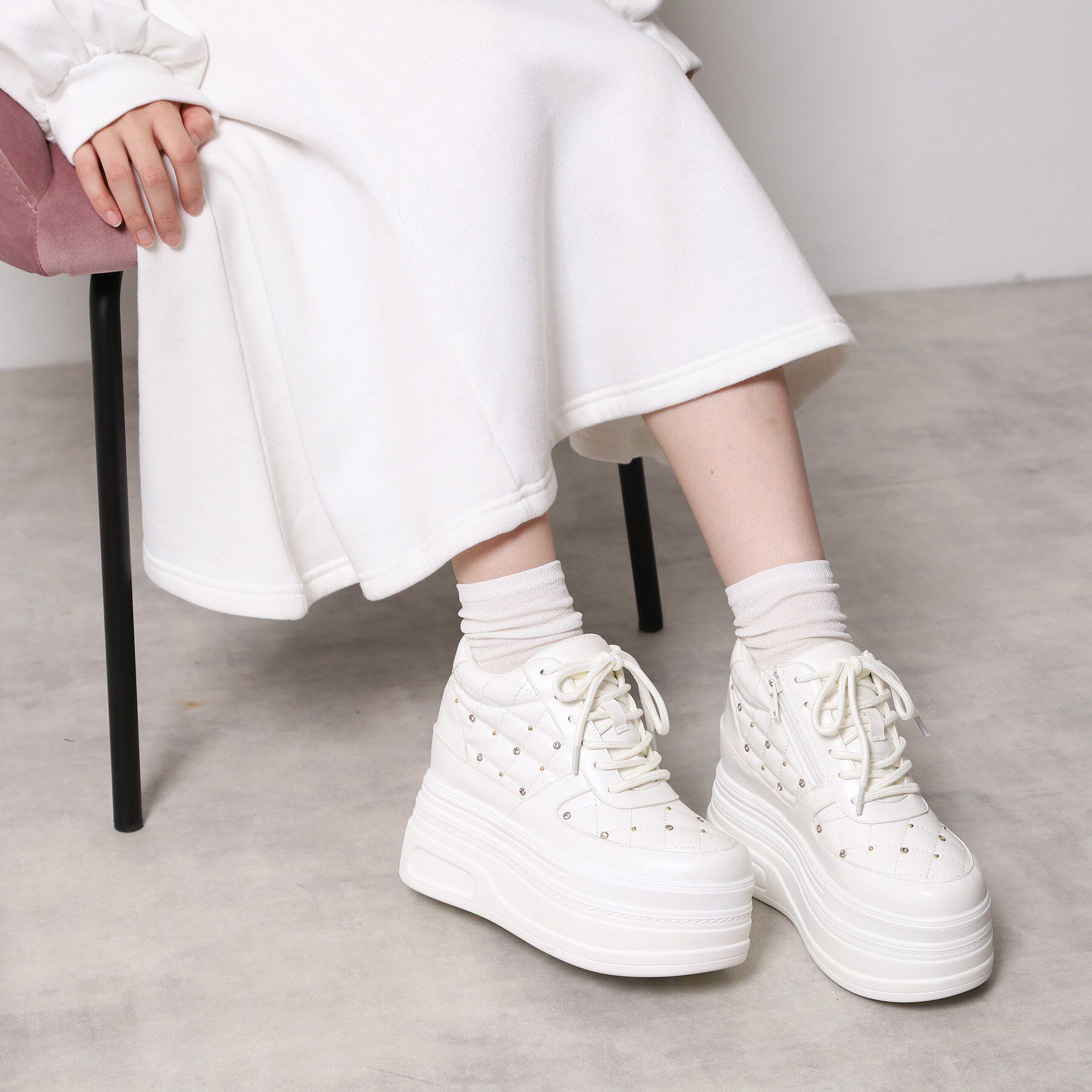 ESPERANZA「【EC先行販売】きゅんフィット厚底フラットキルティングスタッズスニーカー」|スニーカー|