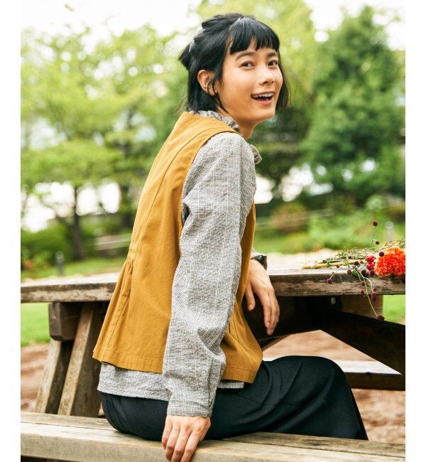 Lbc with Life「エクリュ パッカリング深Vベスト」|ダウンベスト・ベスト|