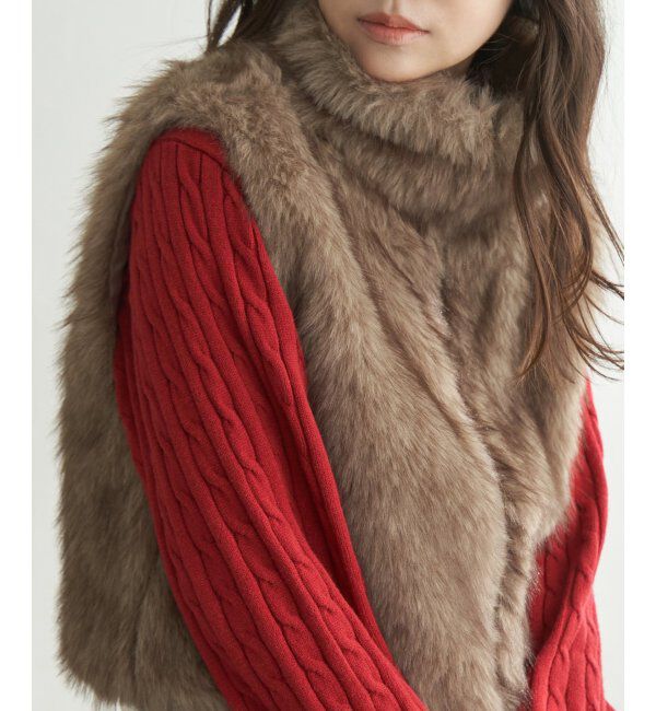 VENCE share style「フェイクファーショート丈ジレ」|その他|