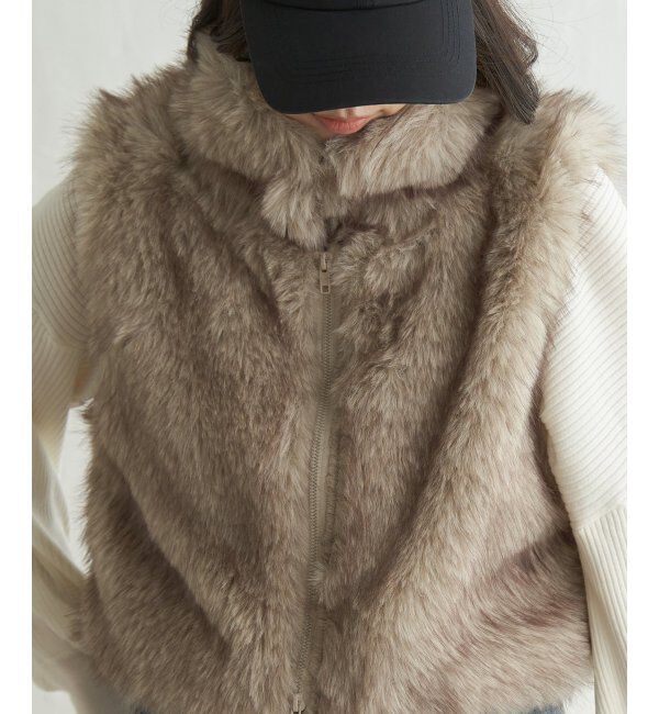 VENCE share style「フェイクファーショート丈ジレ」|その他|