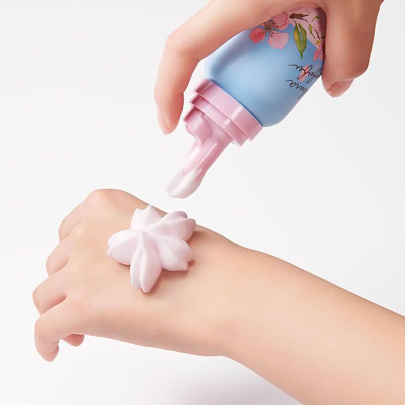 さくらふふふ「さくらふふふ　ボディホイップムース」|ボディ保湿|