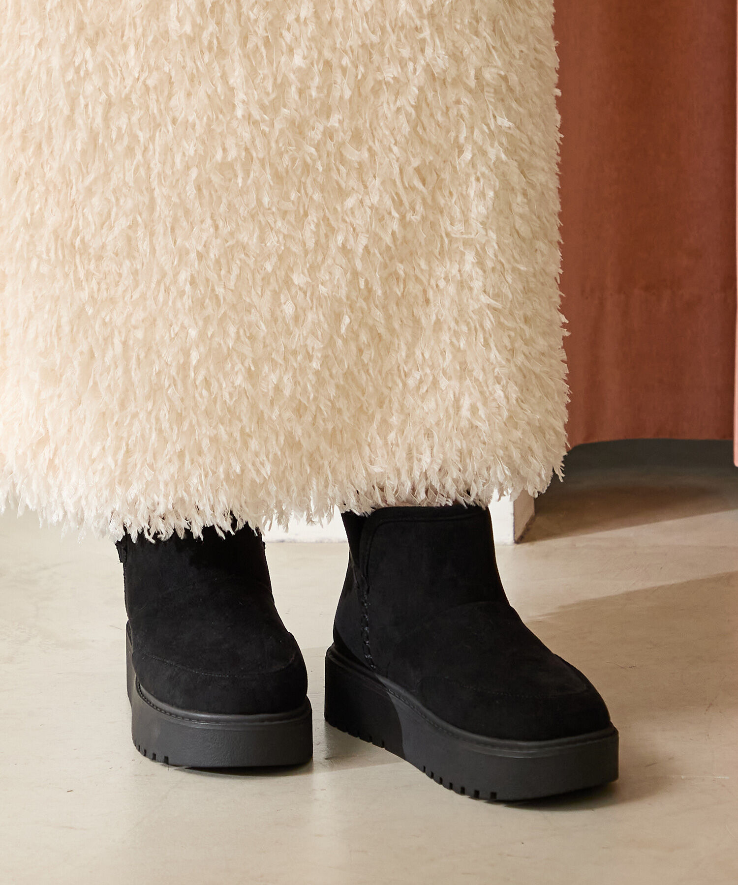 ORiental TRaffic「●2025秋冬新作●【 軽量 】 サイドスリット 厚底 ムートン ショートブーツ /51425 防寒」|ショートブーツ|