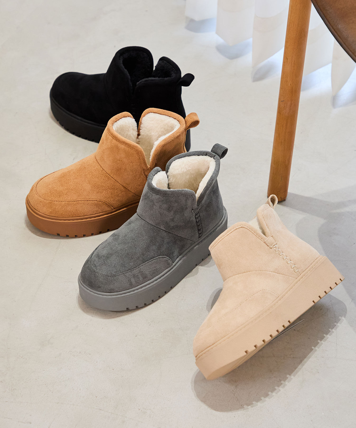 ORiental TRaffic「●2025秋冬新作●【 軽量 】 サイドスリット 厚底 ムートン ショートブーツ /51425 防寒」|ショートブーツ|GREY