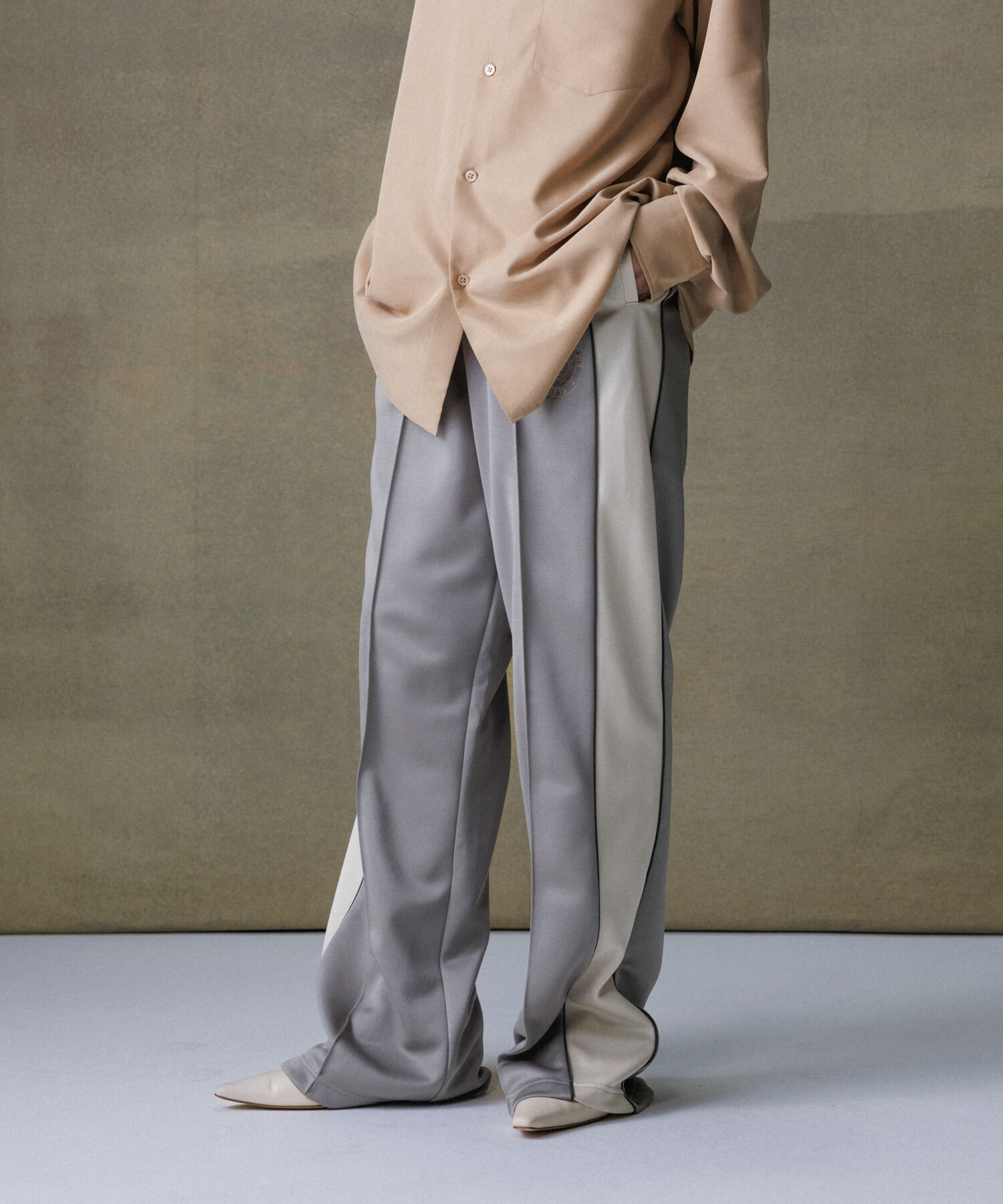 ADAM ET ROPE'「《別注》【SPALDING/スポルディング】TRACK PANTS / UNISEX」|その他|グレー(07)