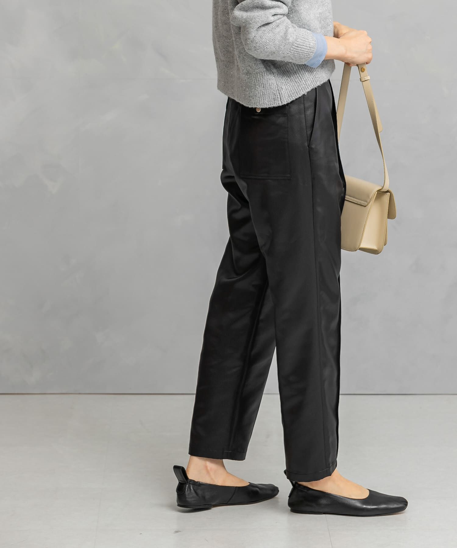 URBAN RESEARCH ROSSO「レザーライクパンツ」|その他|ブラック